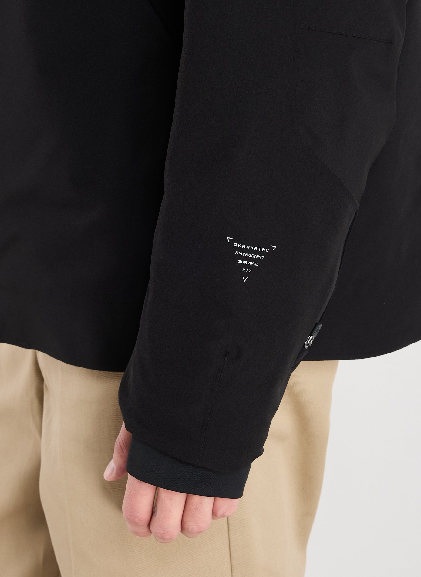 Parka with high collar and removable hood KRAKATAU Black