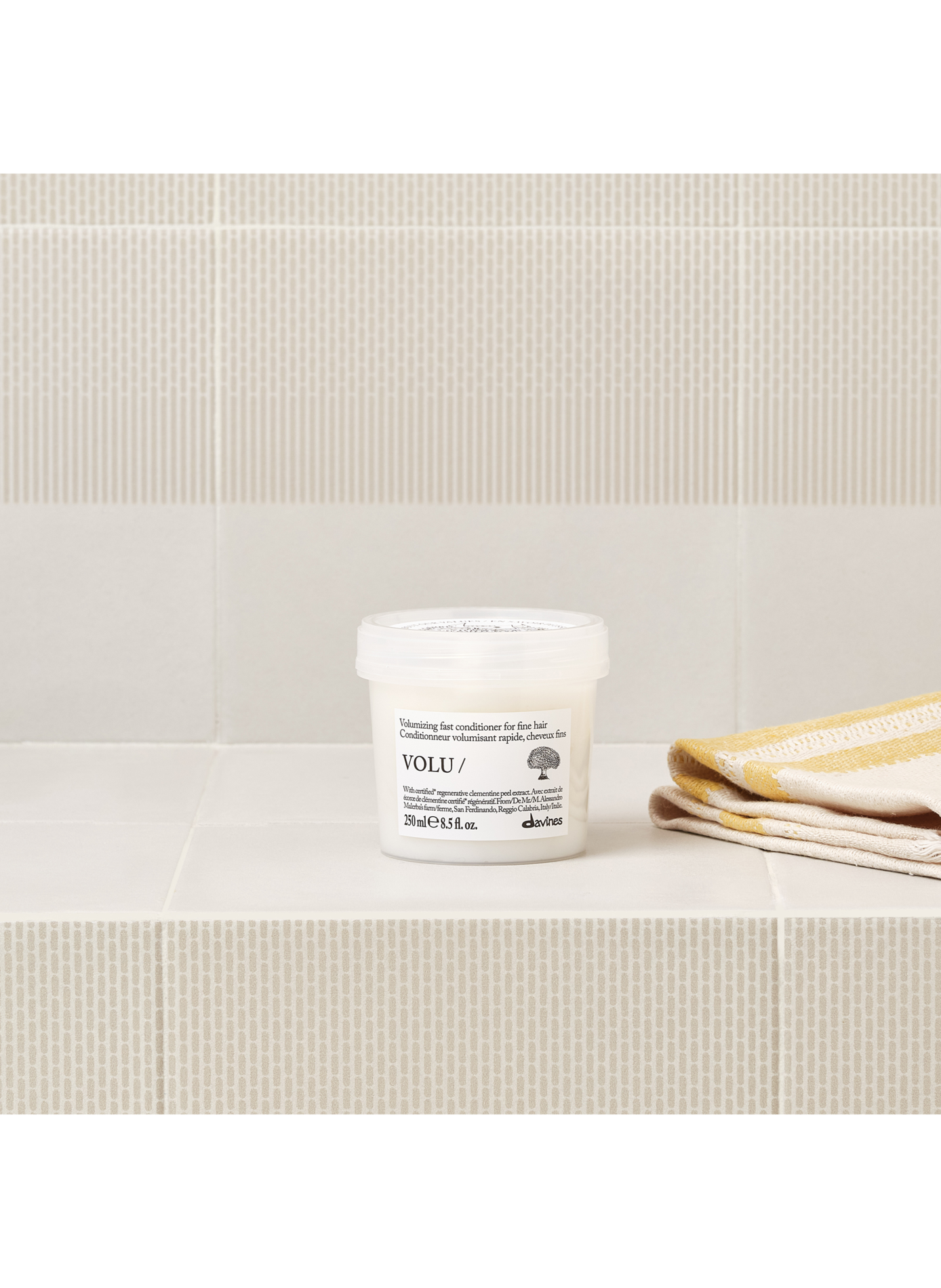 Volu Conditioner DAVINES No color