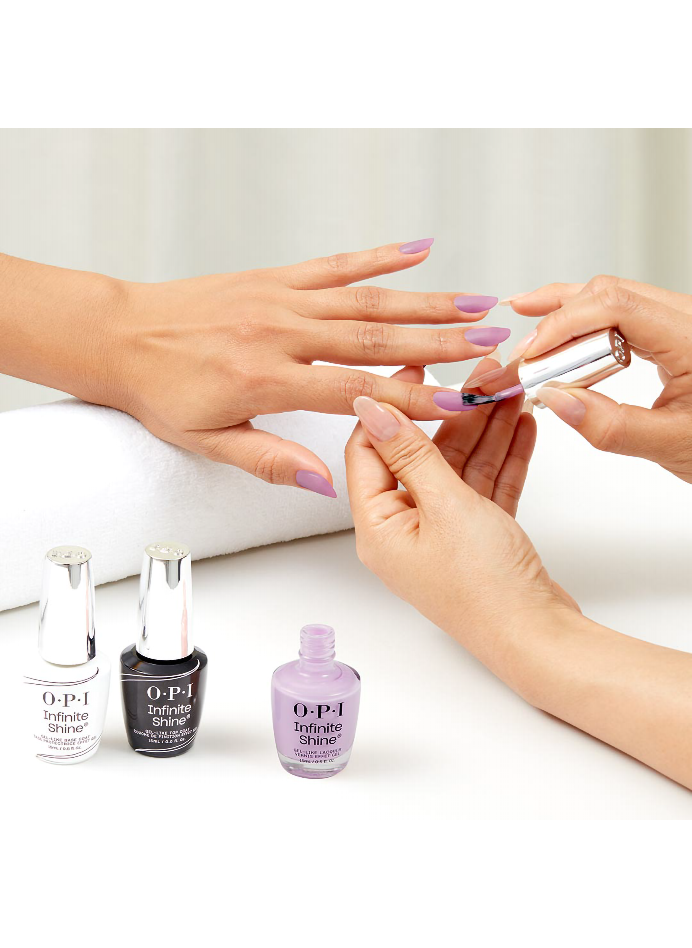 Last Glam Standing
Infinite Shine
Long-lasting gel effect nail polish OPI Violet