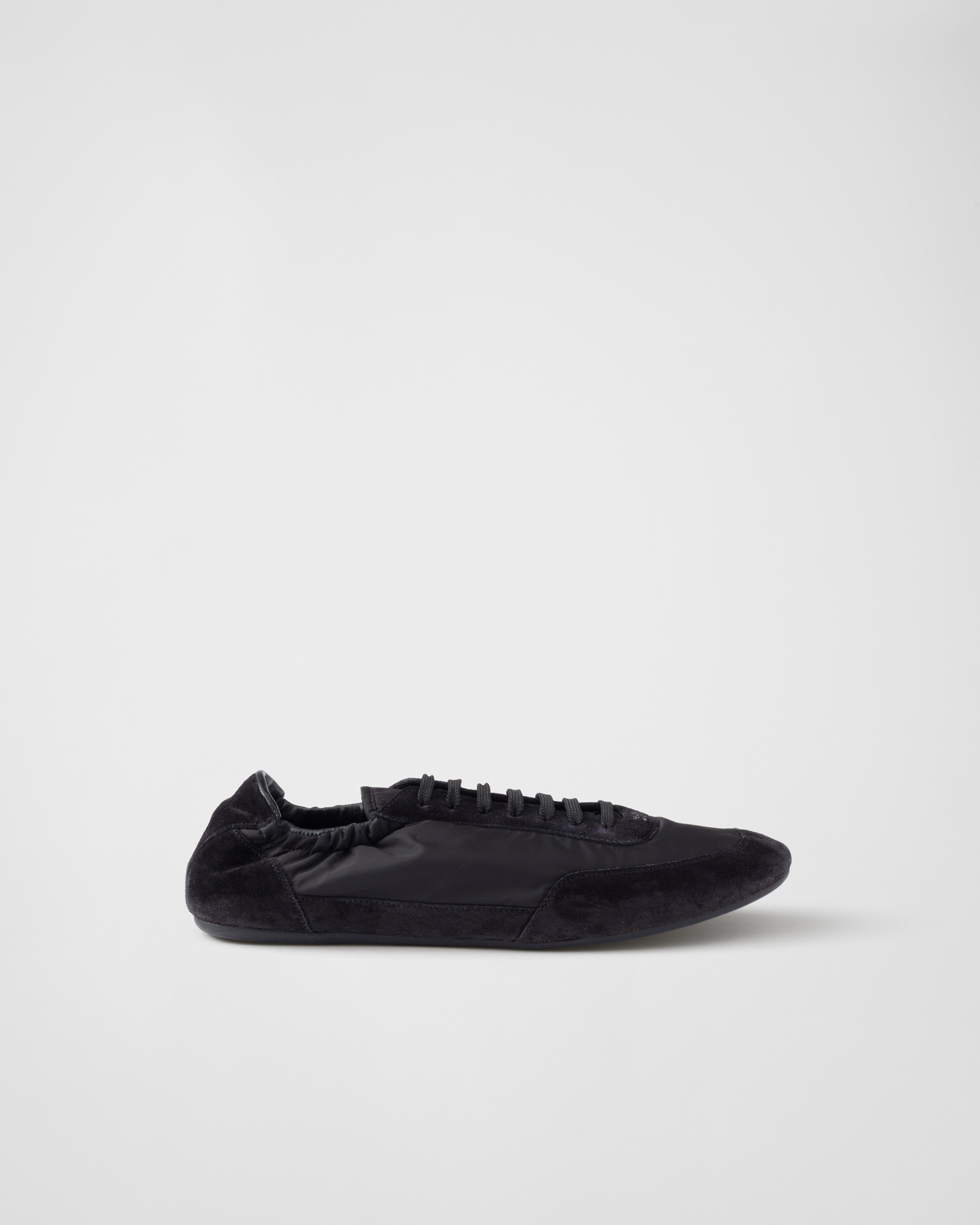 Sneakers élastiques collapse en re-nylon et veau v PRADA Noir