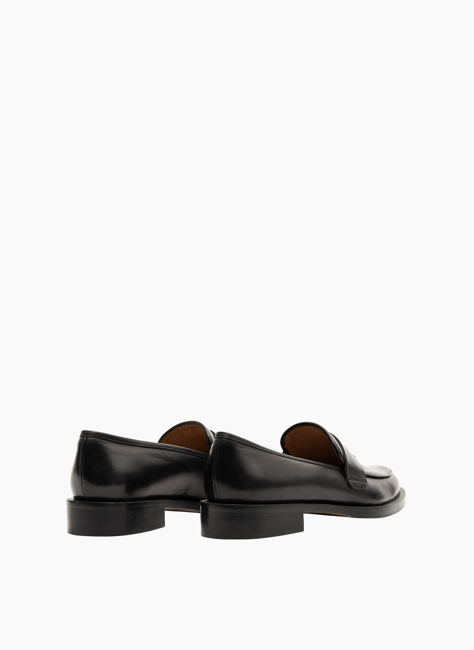 Mocassins baker en veau lisse PARALLELE Noir