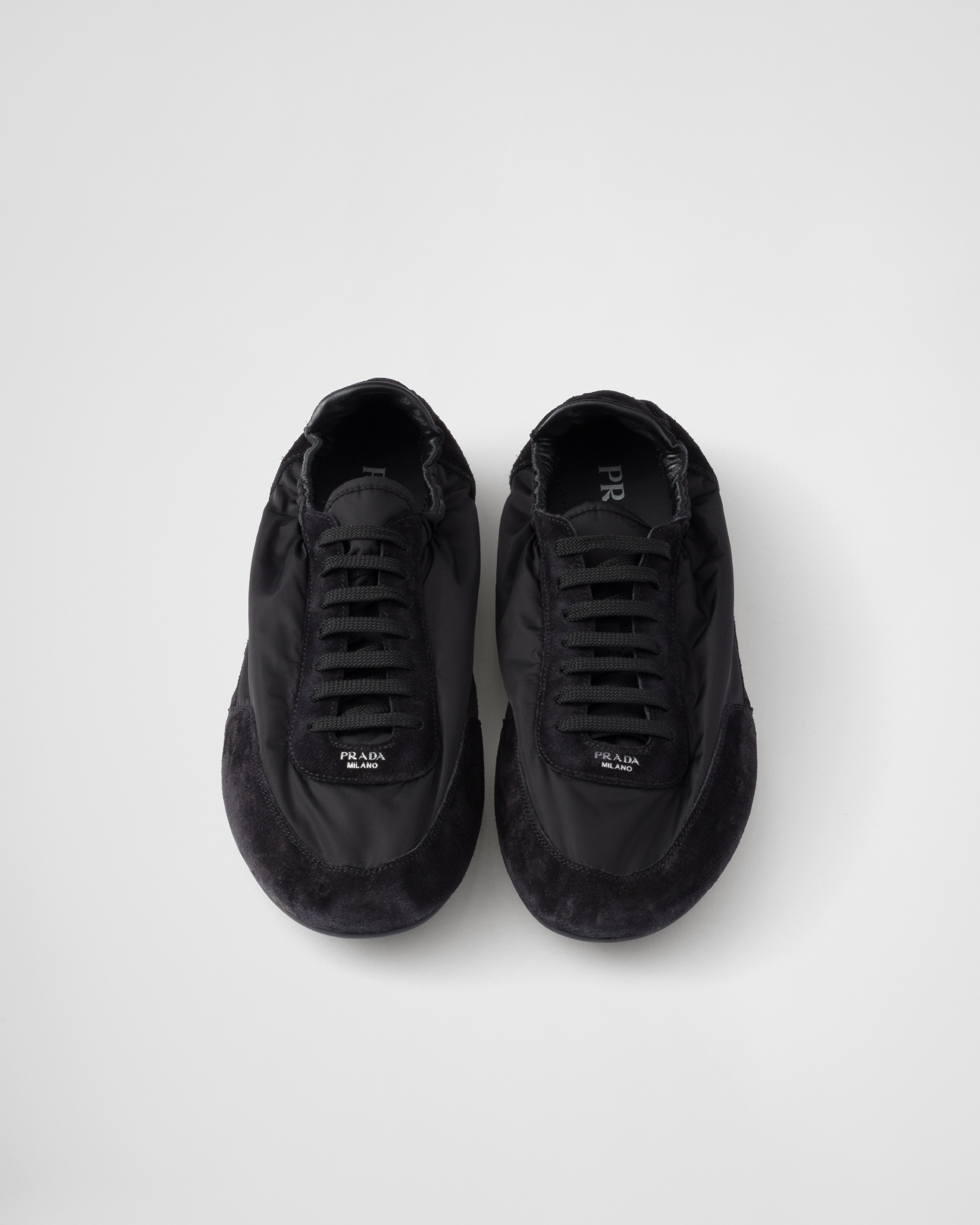Sneakers élastiques collapse en re-nylon et veau v PRADA Noir