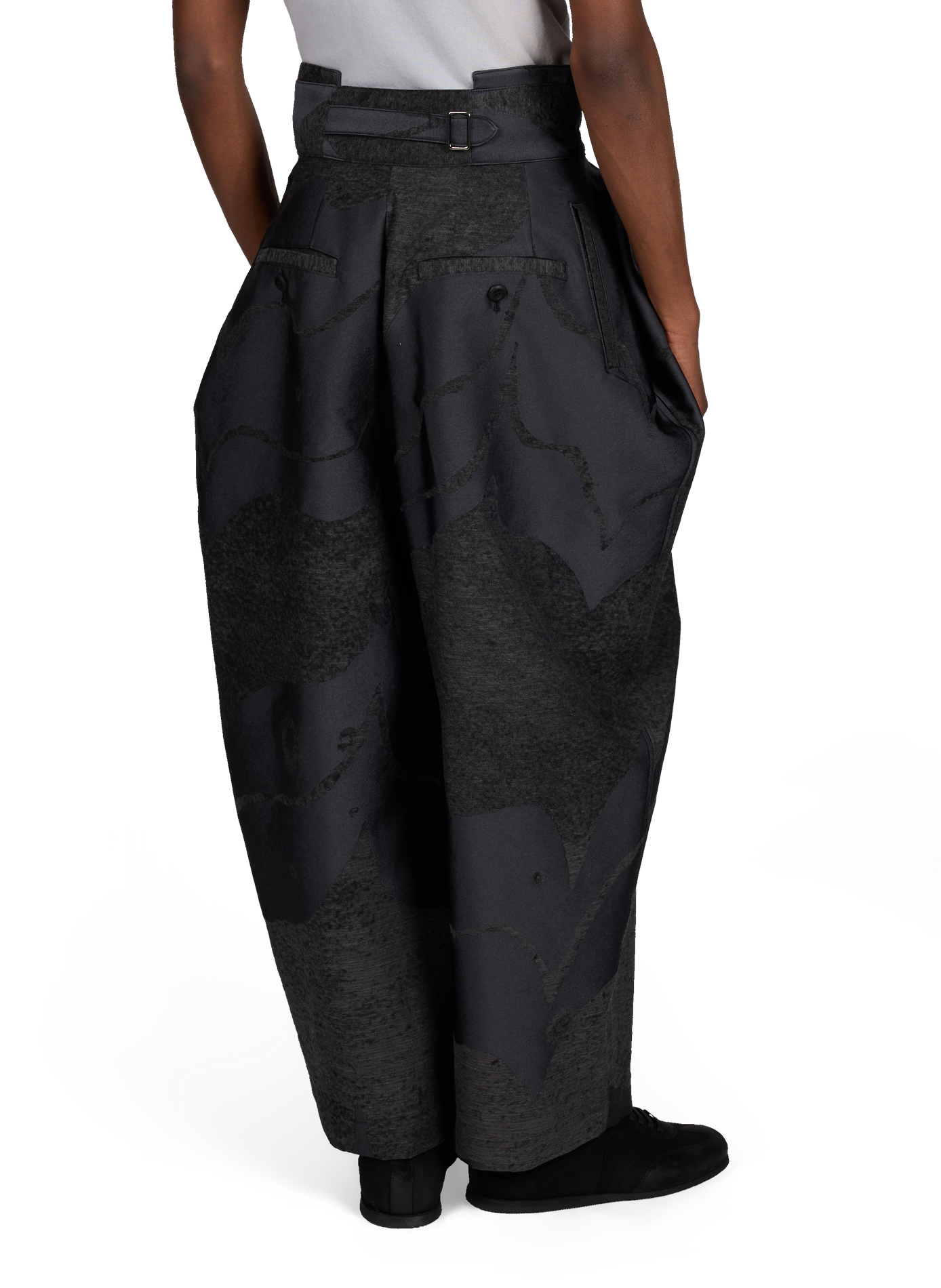 High-waisted oversized pants ISSEY MIYAKE Black