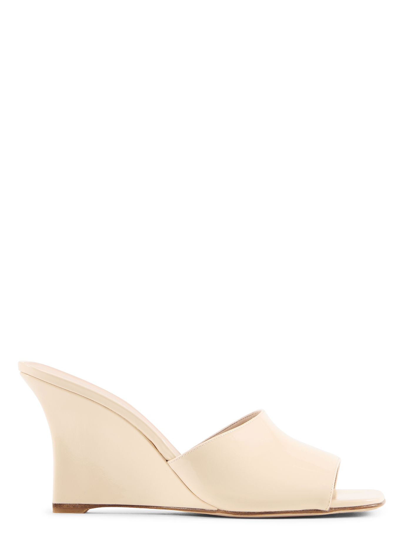 Mules Vinnie Wedge 85 de charol STUART WEITZMAN Beige