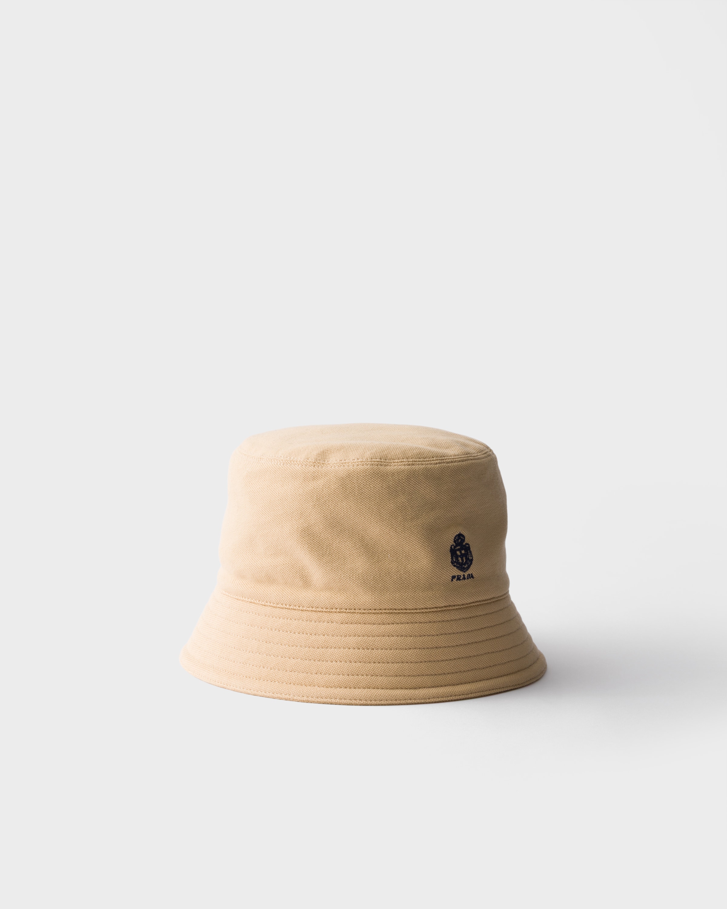 Bob en piqué ancien PRADA Beige