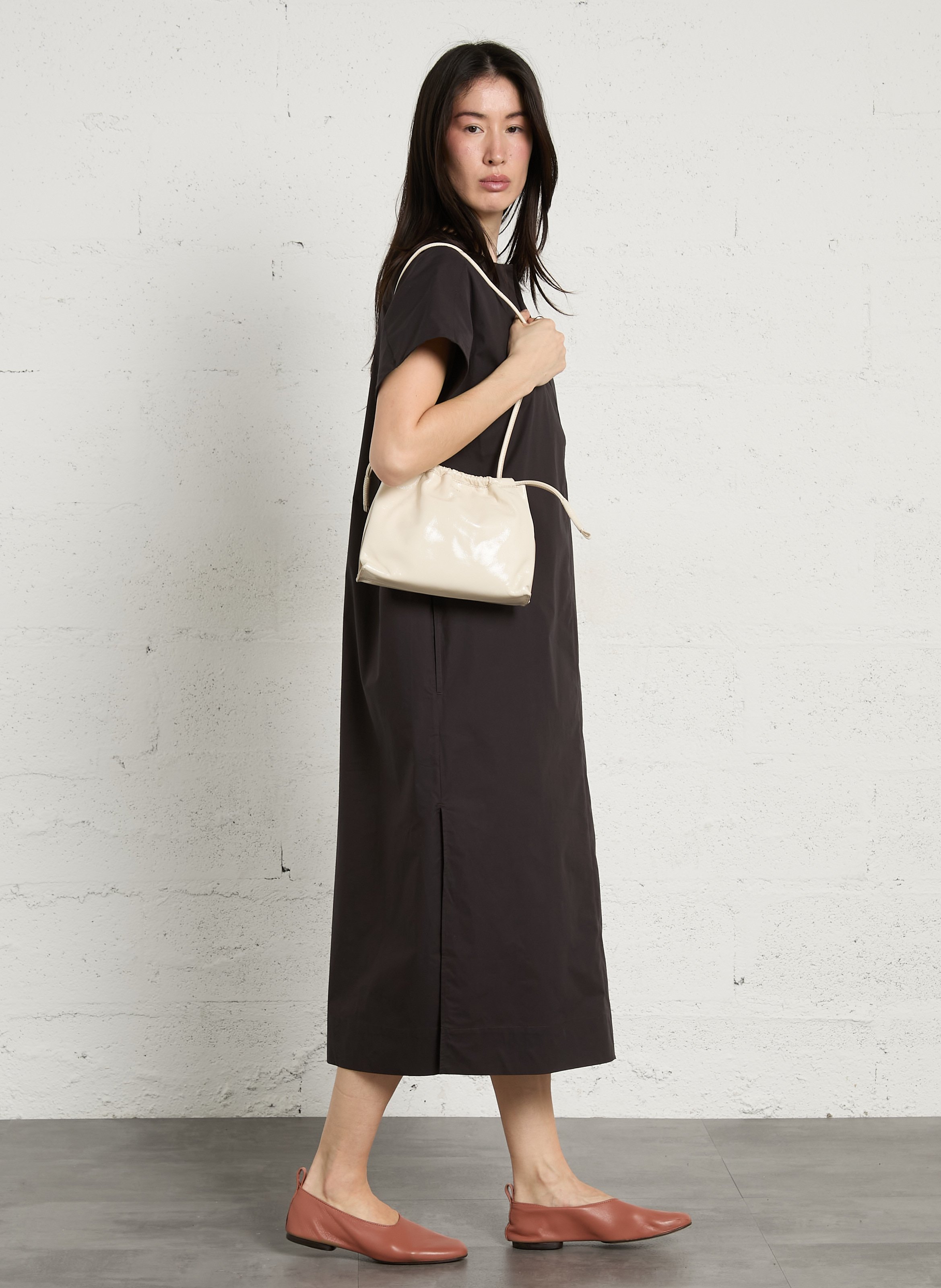 Sac bandoulière en cuir vernis suzette SOEUR Beige