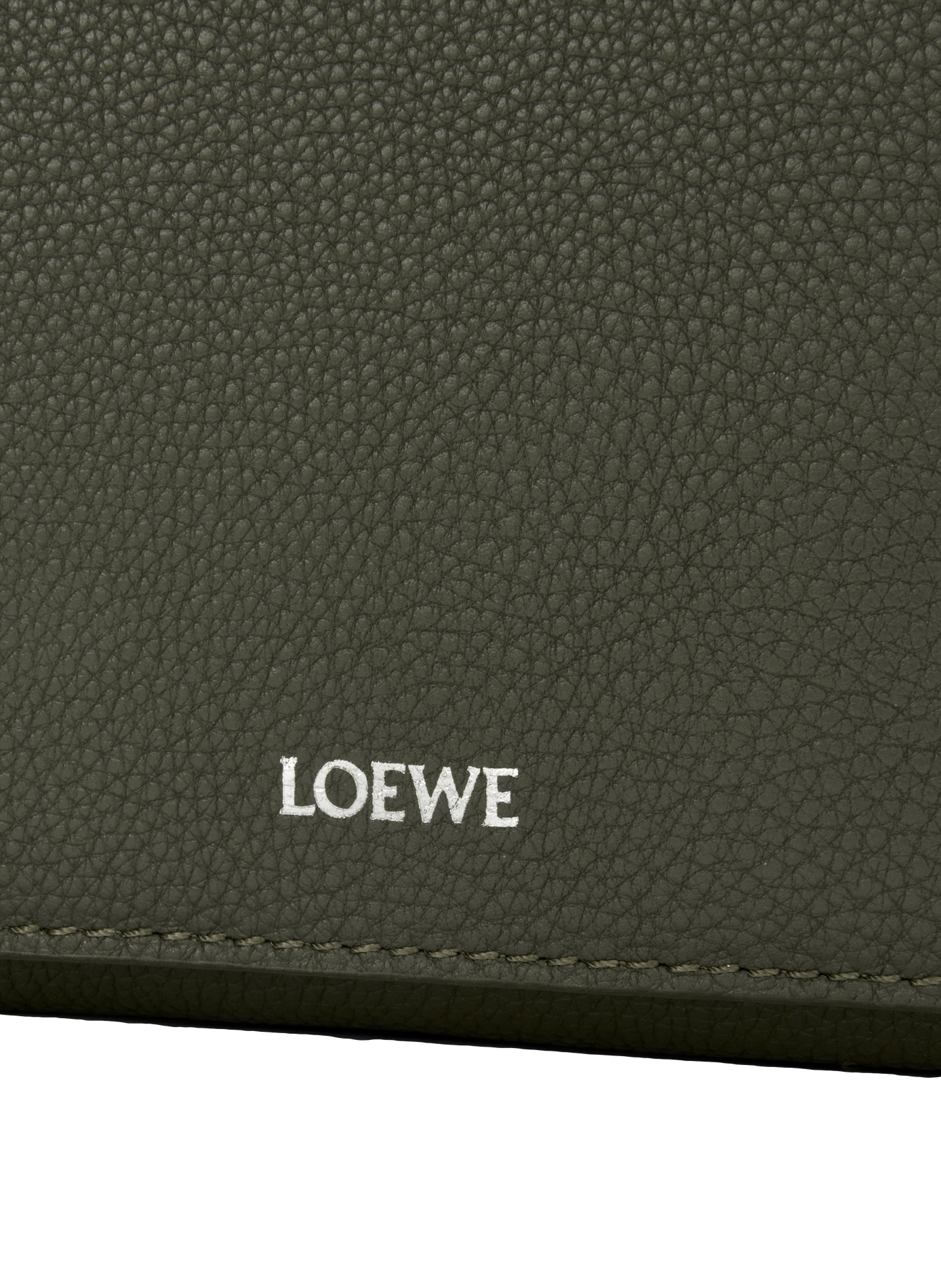 Pebble Messenger Medium aus weichem genarbtem Kalbsleder LOEWE Khaki
