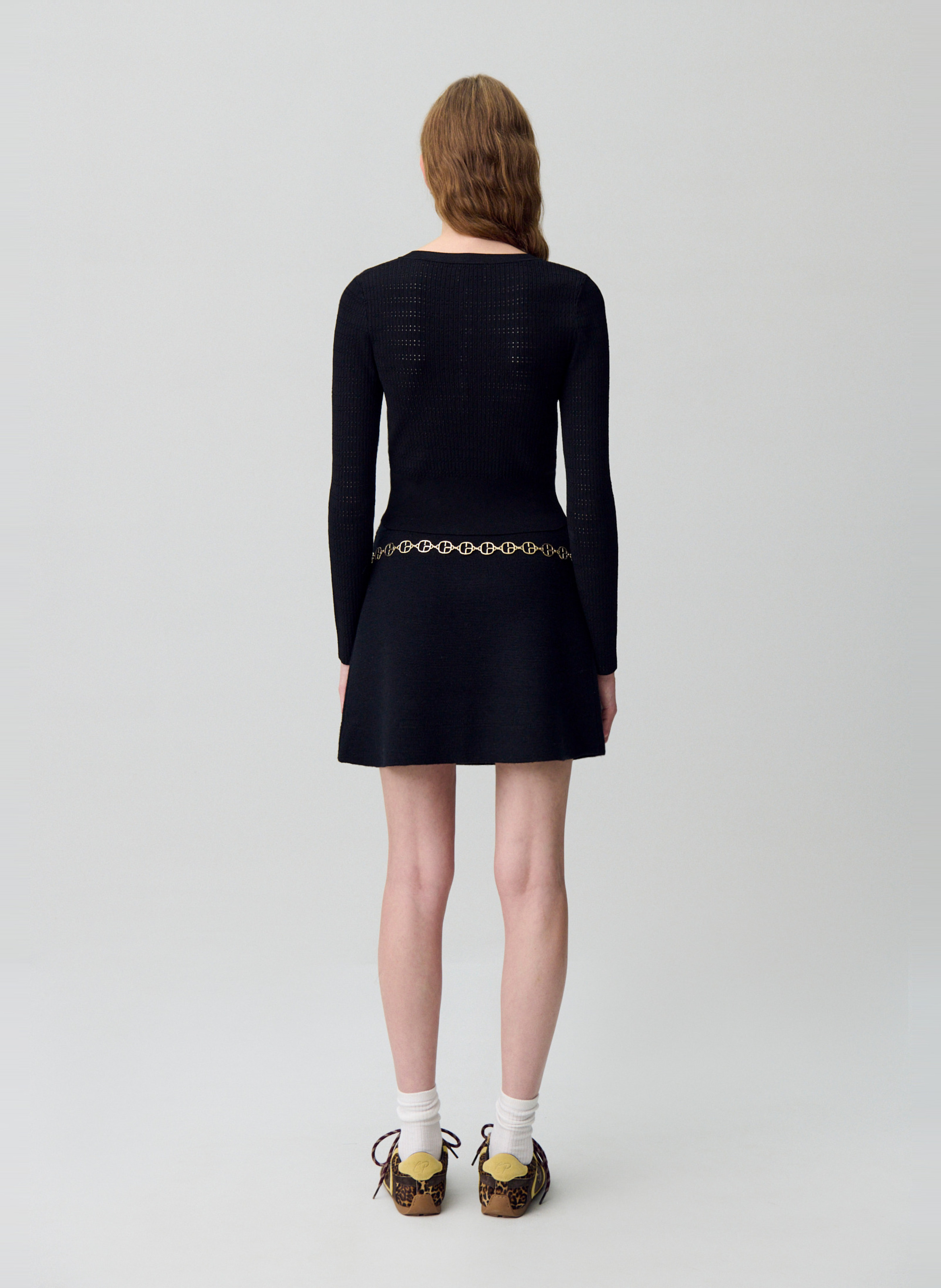 Pull moulant fin col v minivelle CLAUDIE PIERLOT Noir