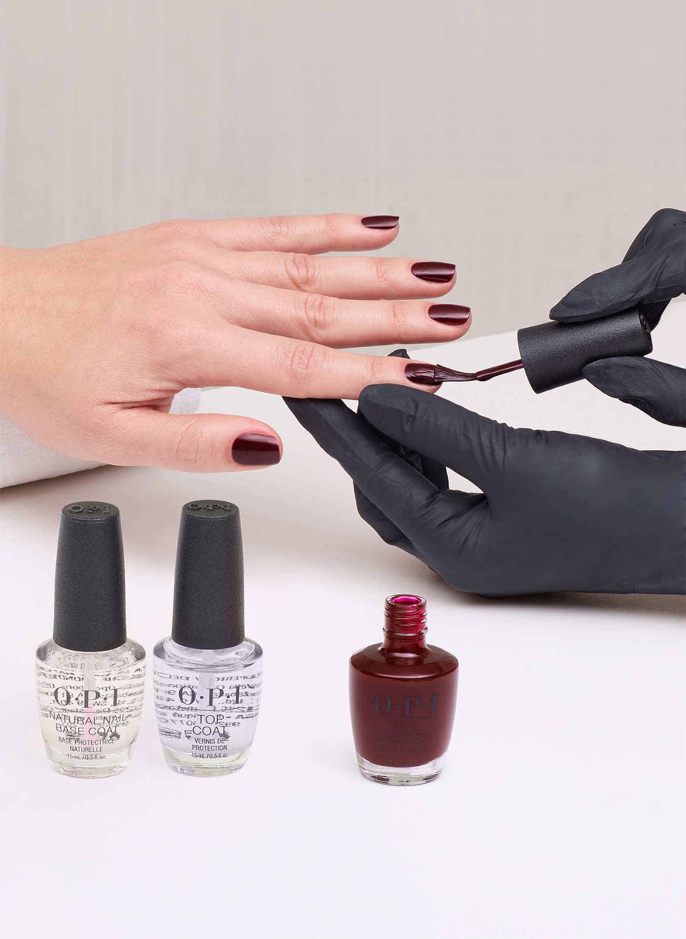 Vampire State Building - Nail Lacquer OPI Rouge foncé