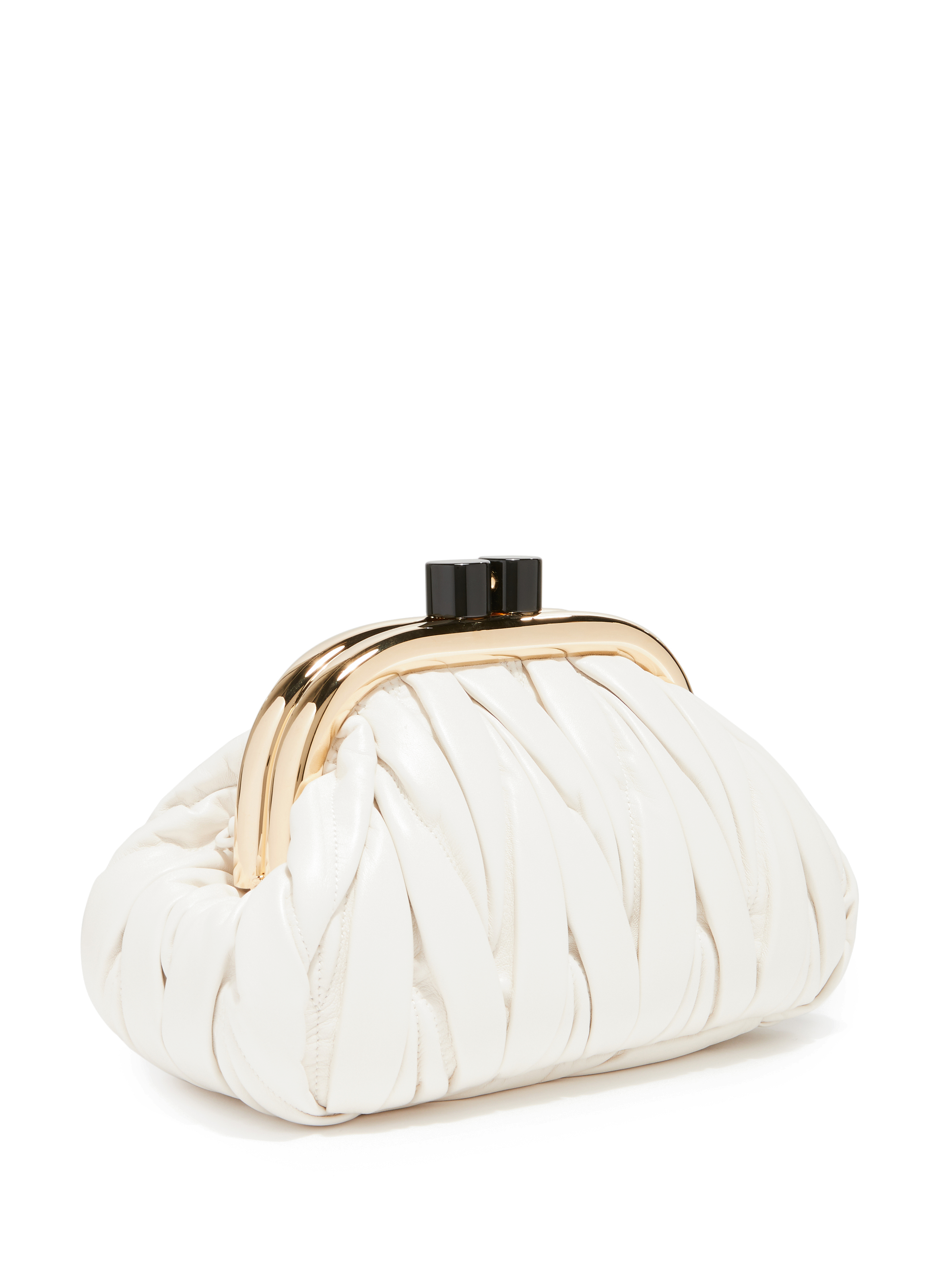 Minaudière matelassée à détails dorés