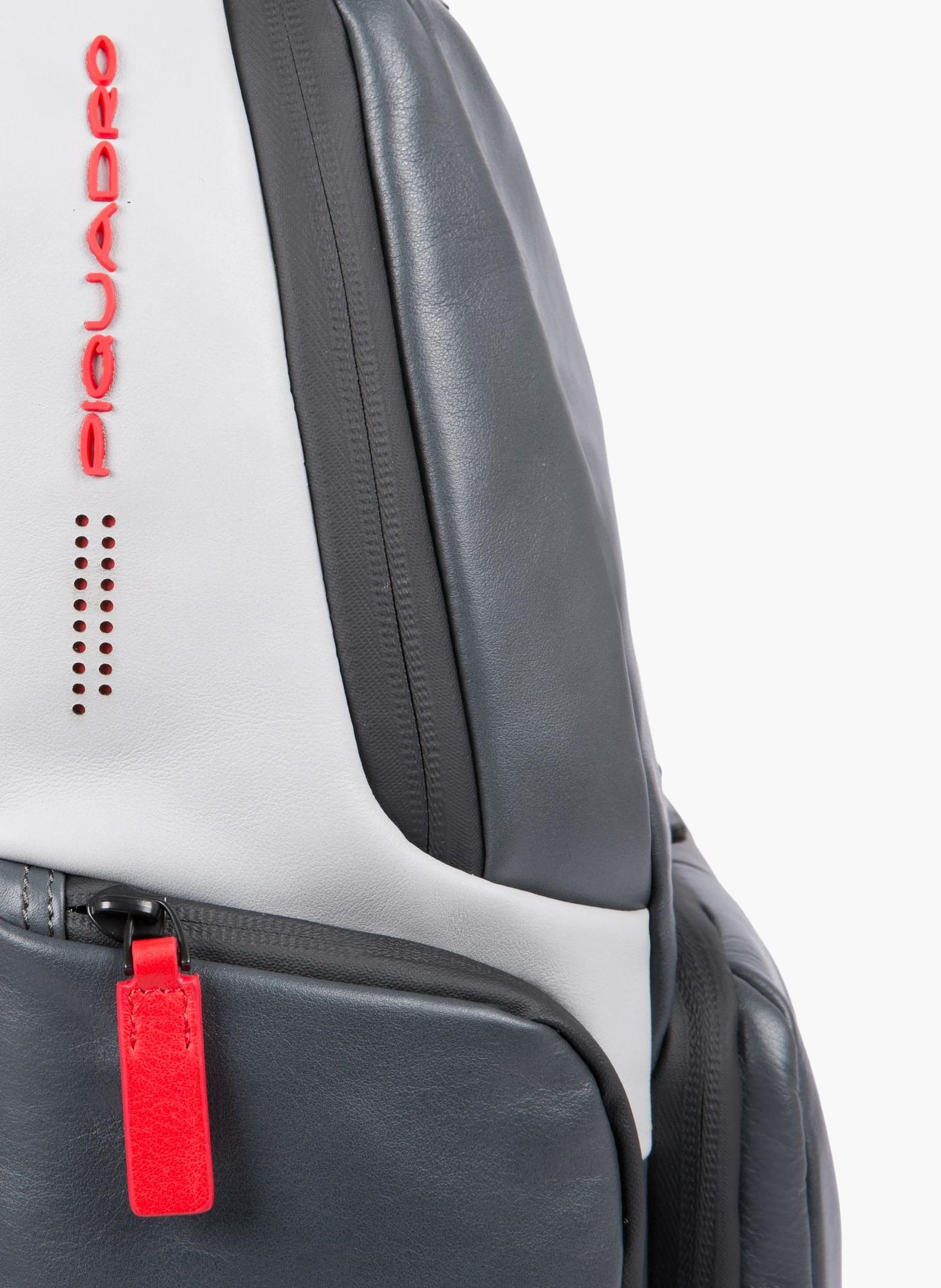 Leather laptop backpack 15.6" with fast check PIQUADRO Black