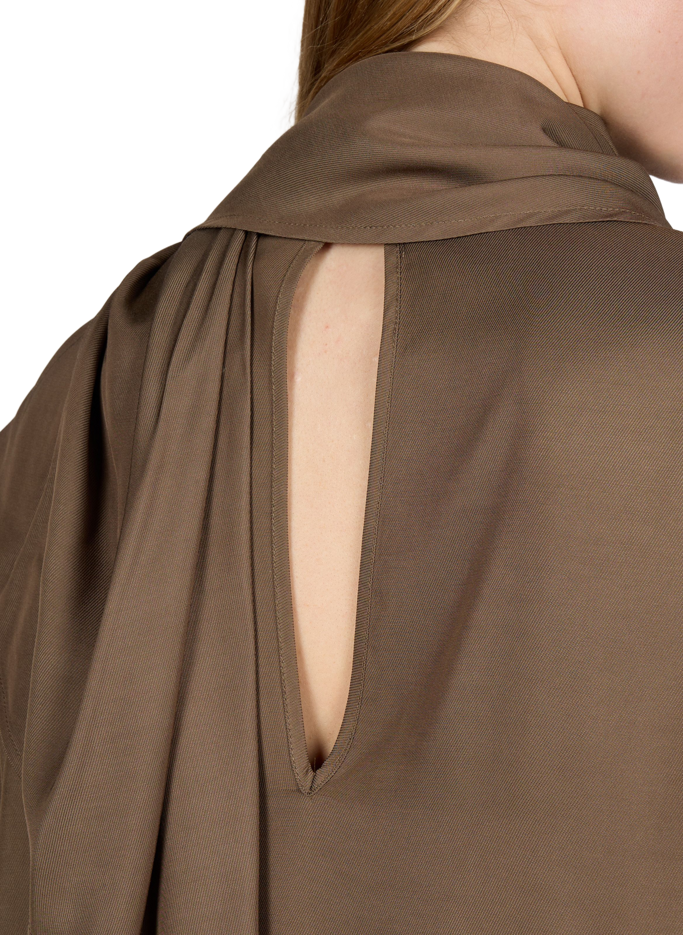 Fluid high-neck straight top ROUGE EDIT Brown