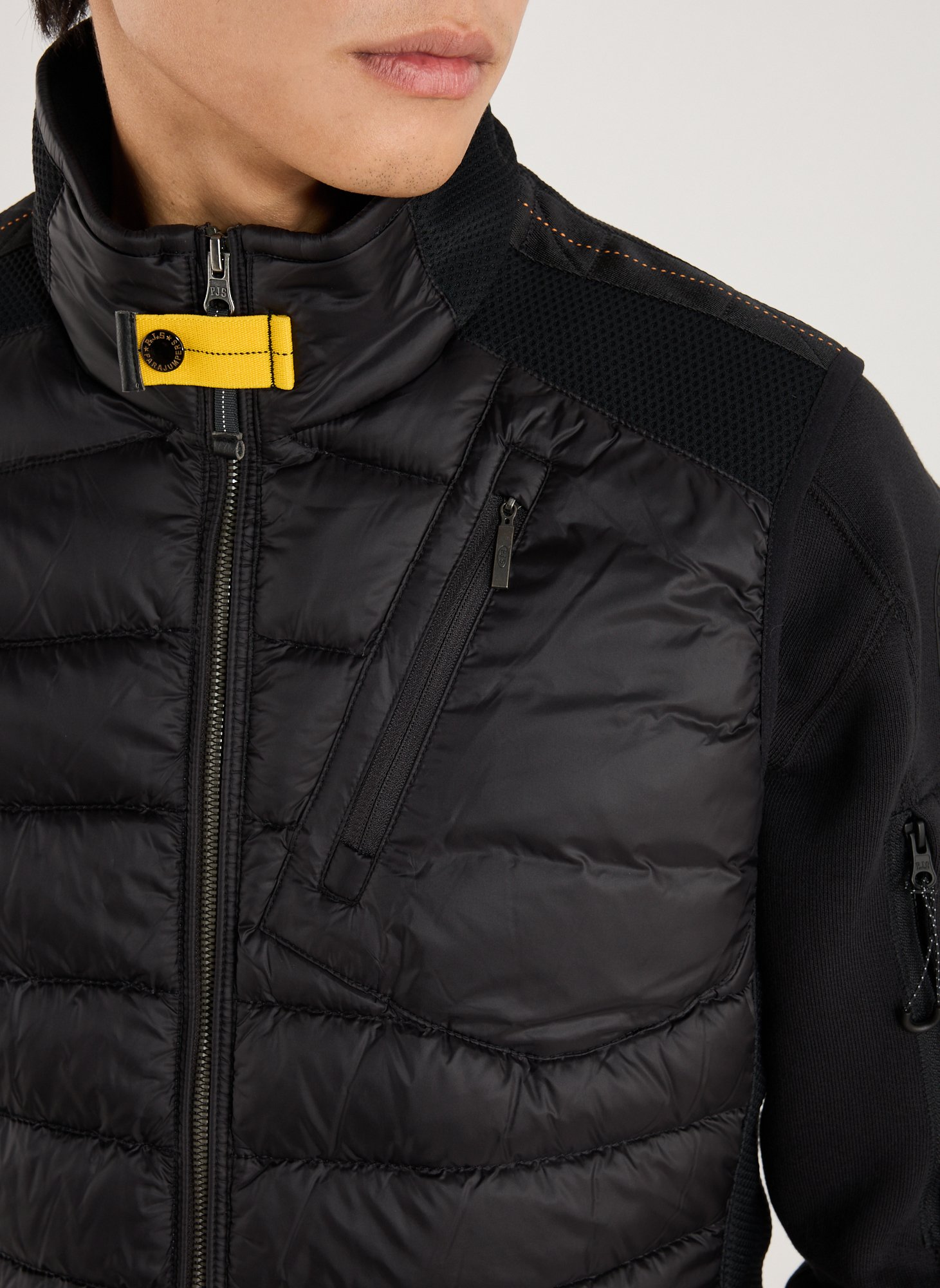 Sleeveless high neck vest PARAJUMPERS Black