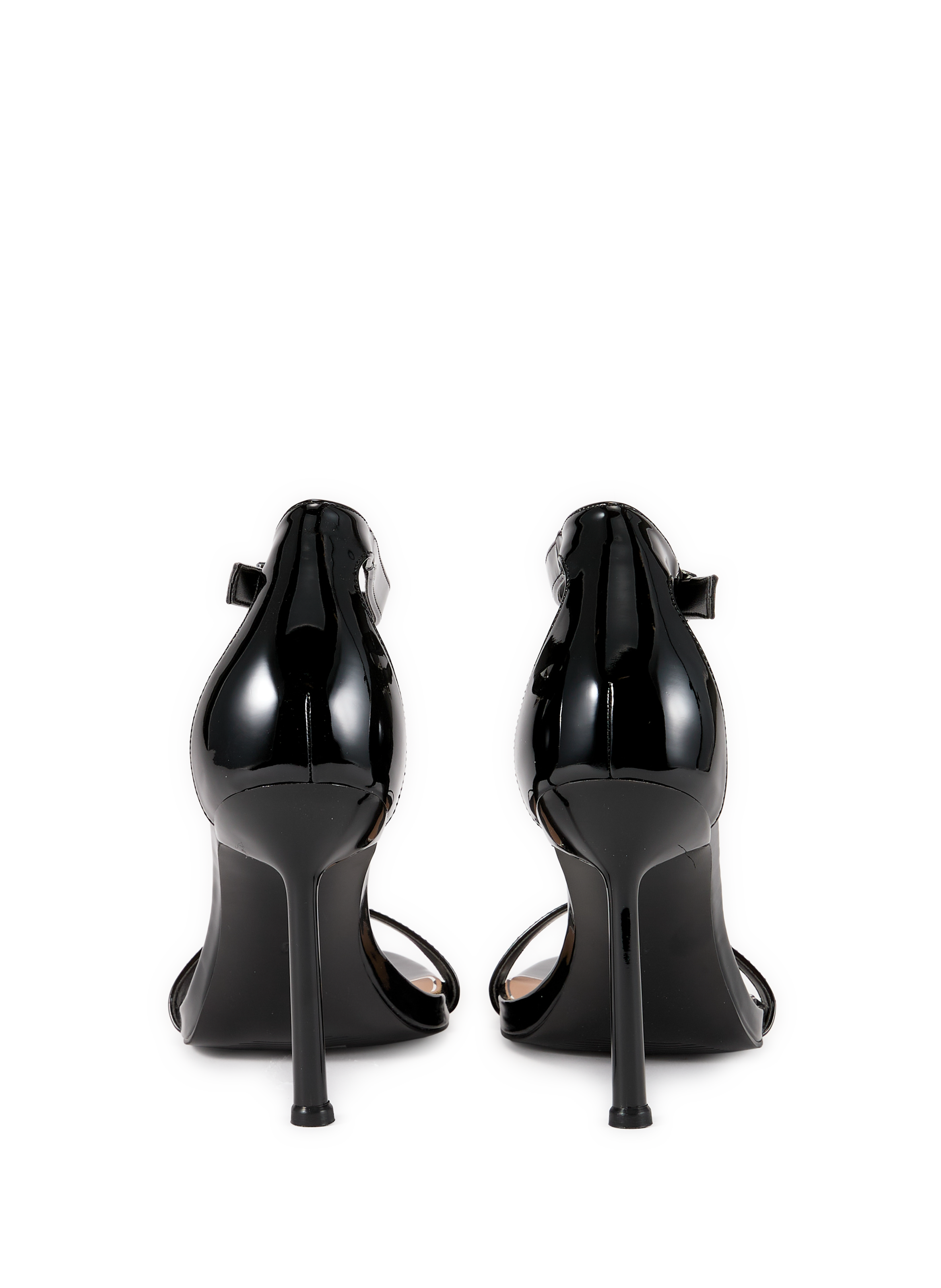 <p>Insraa patent leather pumps</p> GUESS Black