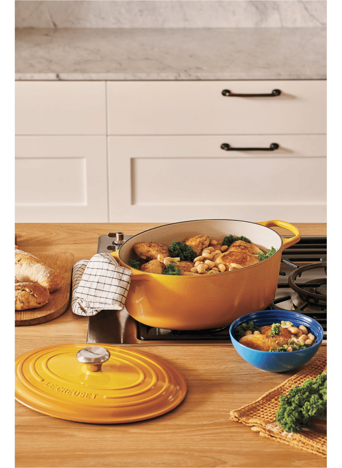 Ovale gusseiserner Schmortopf mit Emaillebeschichtung LE CREUSET Gelb