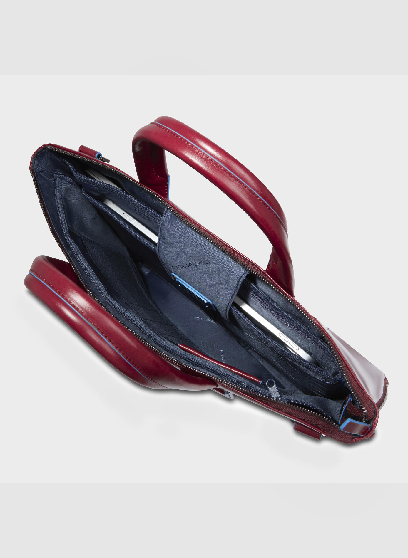 Sac fin pour ordinateur 15,6", extensible PIQUADRO Rouge
