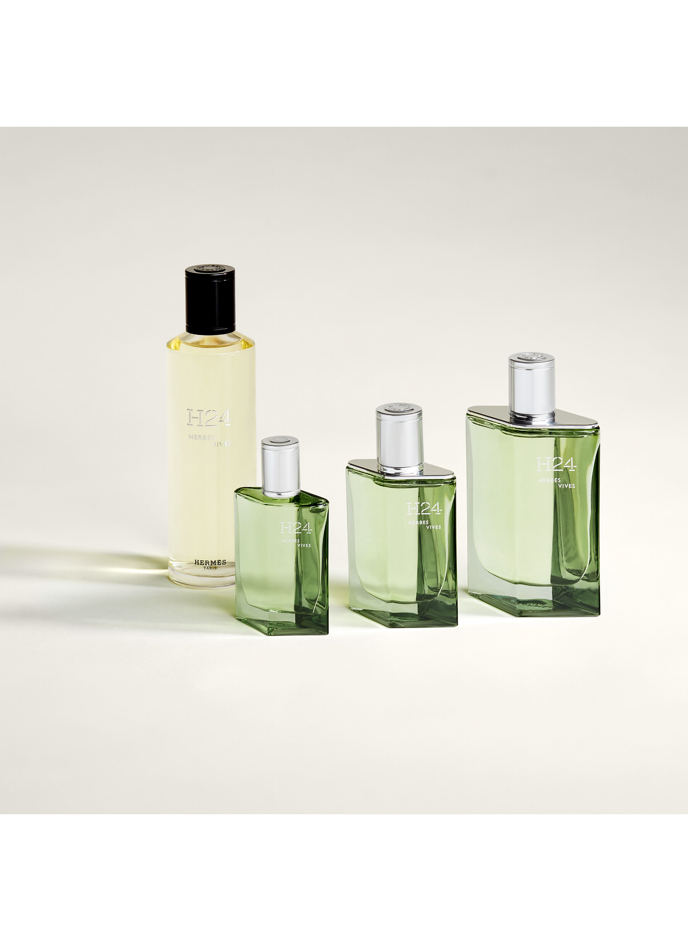 H24 Herbes Vives - Eau de Parfum

H24 Herbes Vives - Eau de Parfum HERMÈS No color