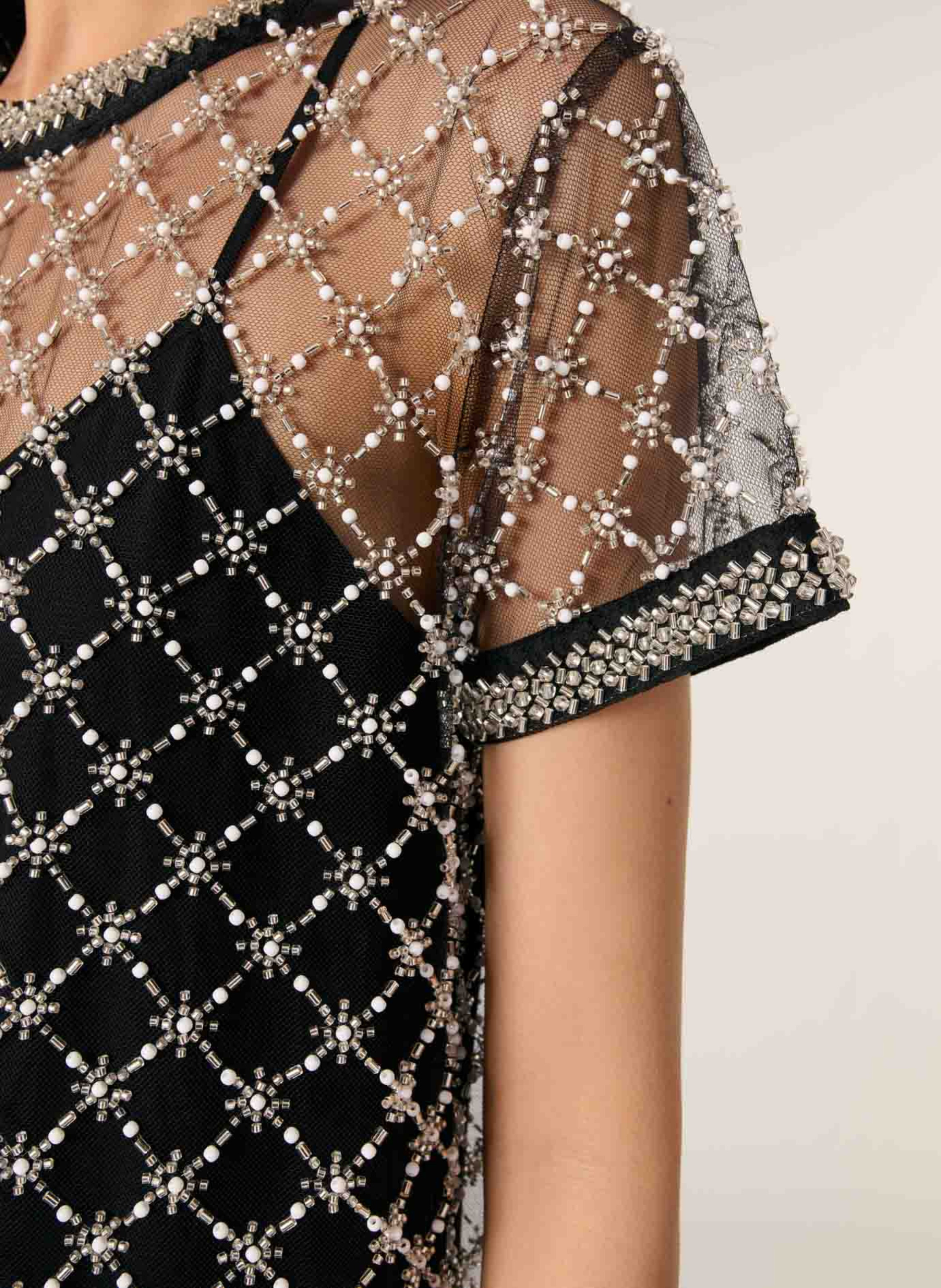 Robe courte droite perlée en transparence MAJE Noir