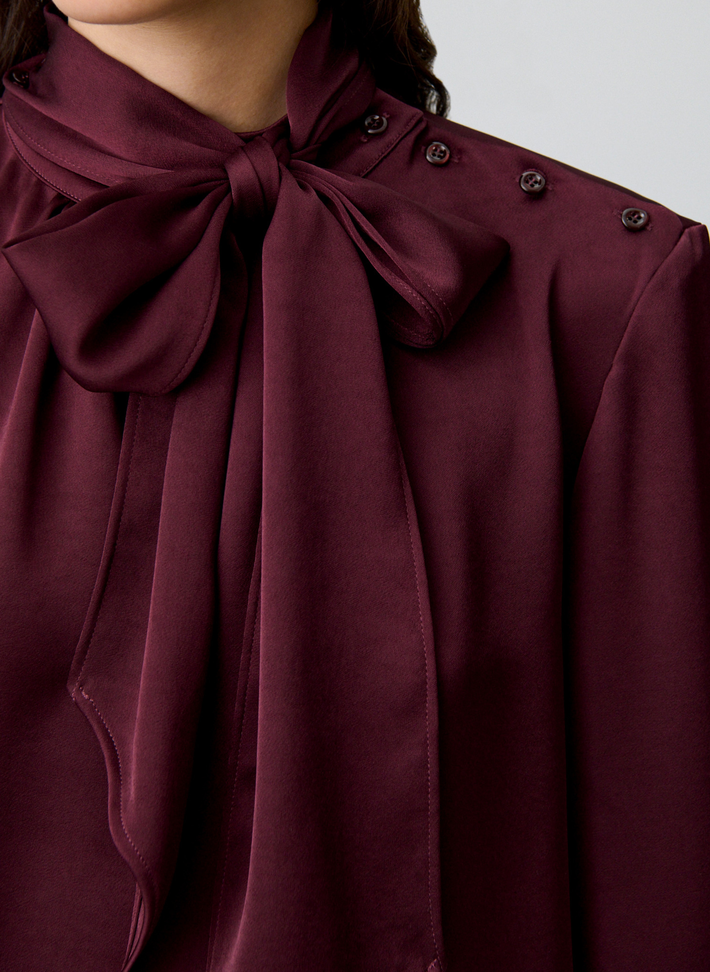 Blouse col lavallière en satin bemybaby CLAUDIE PIERLOT Rouge