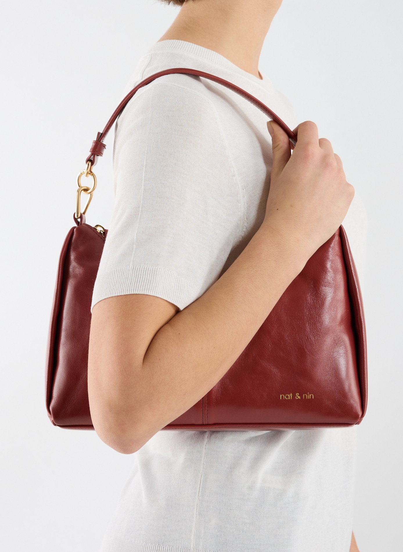 NAT & NIN Metallic leather handbag  Red