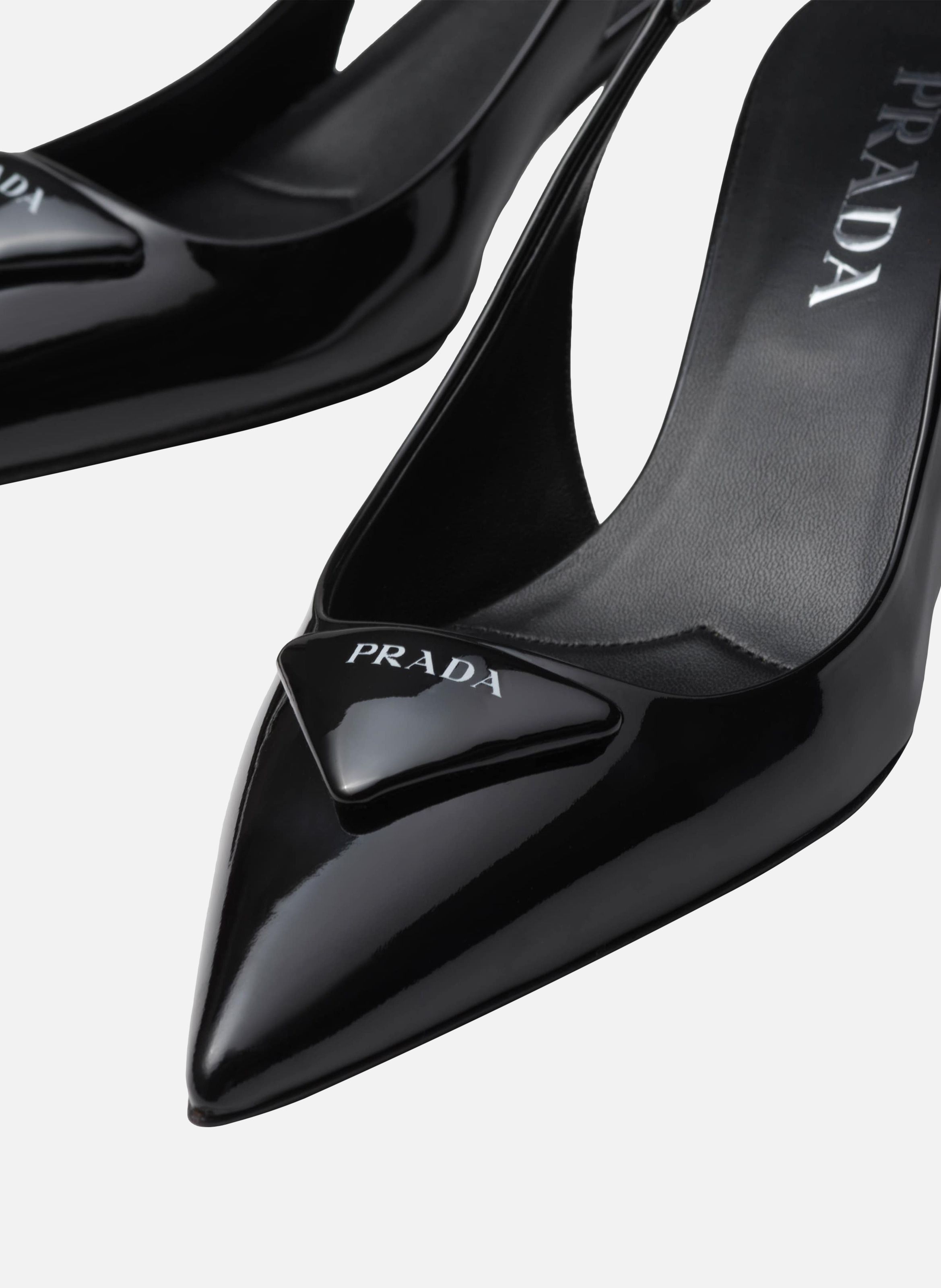 Escarpins à bride arrière en cuir verni PRADA Noir
