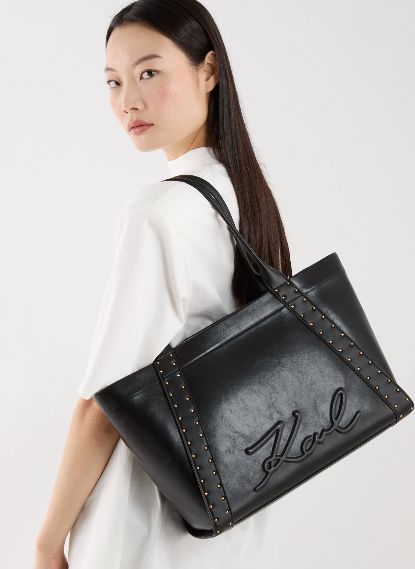 Zippered shoulder bag KARL LAGERFELD Black