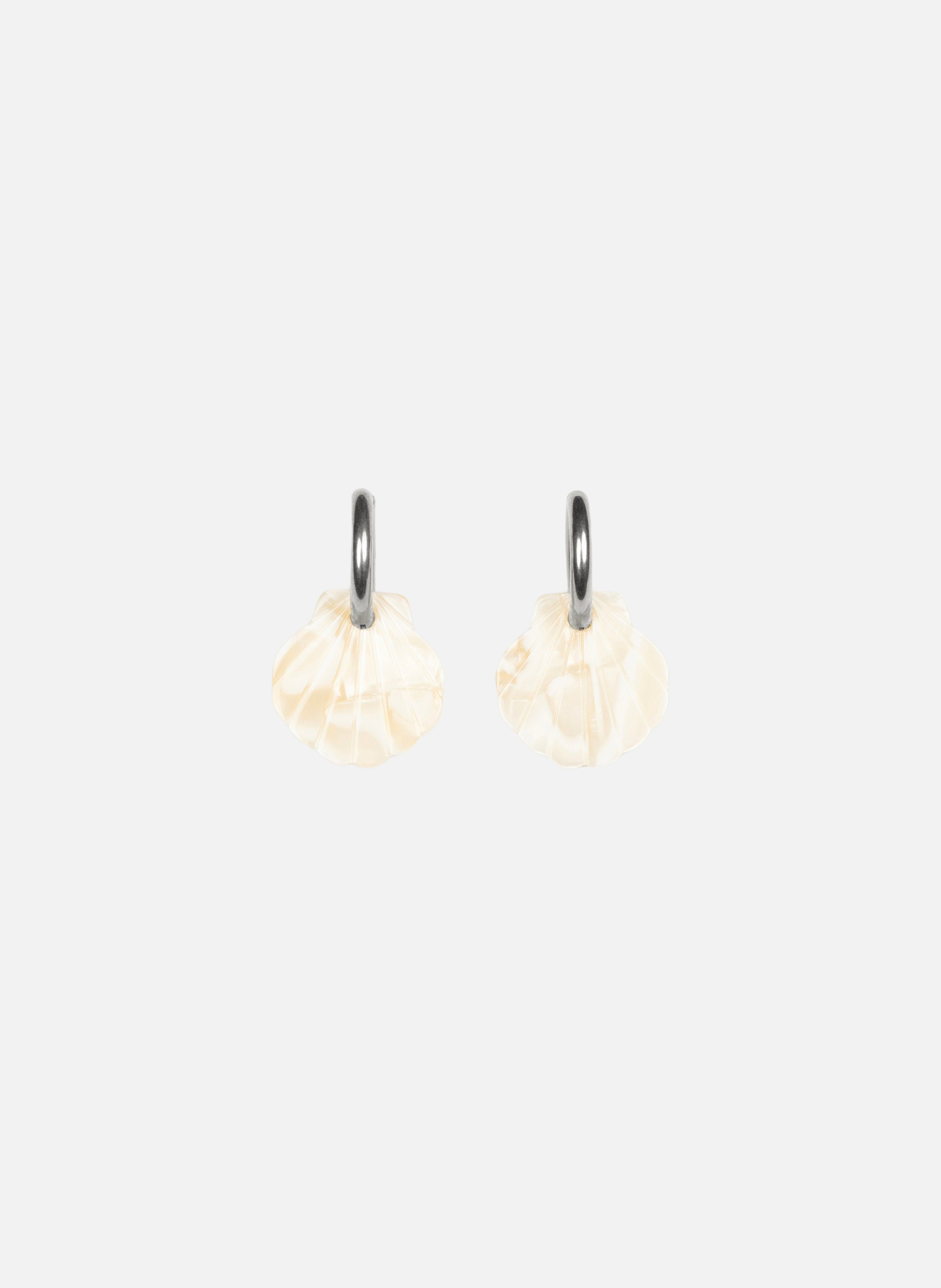 Boucles d'oreilles baby mermaid avec anneaux en acier inoxydable argenté KURAGE GINZA Beige