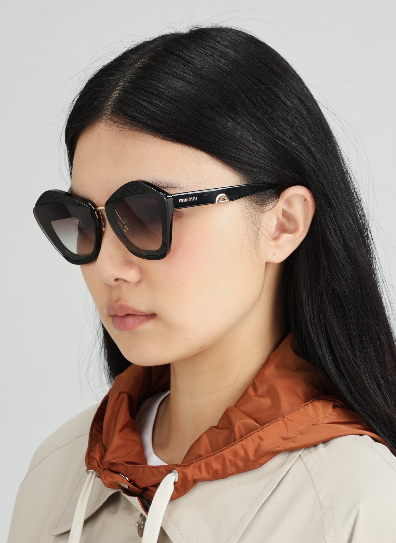 Lunettes de soleil  MIU MIU Noir