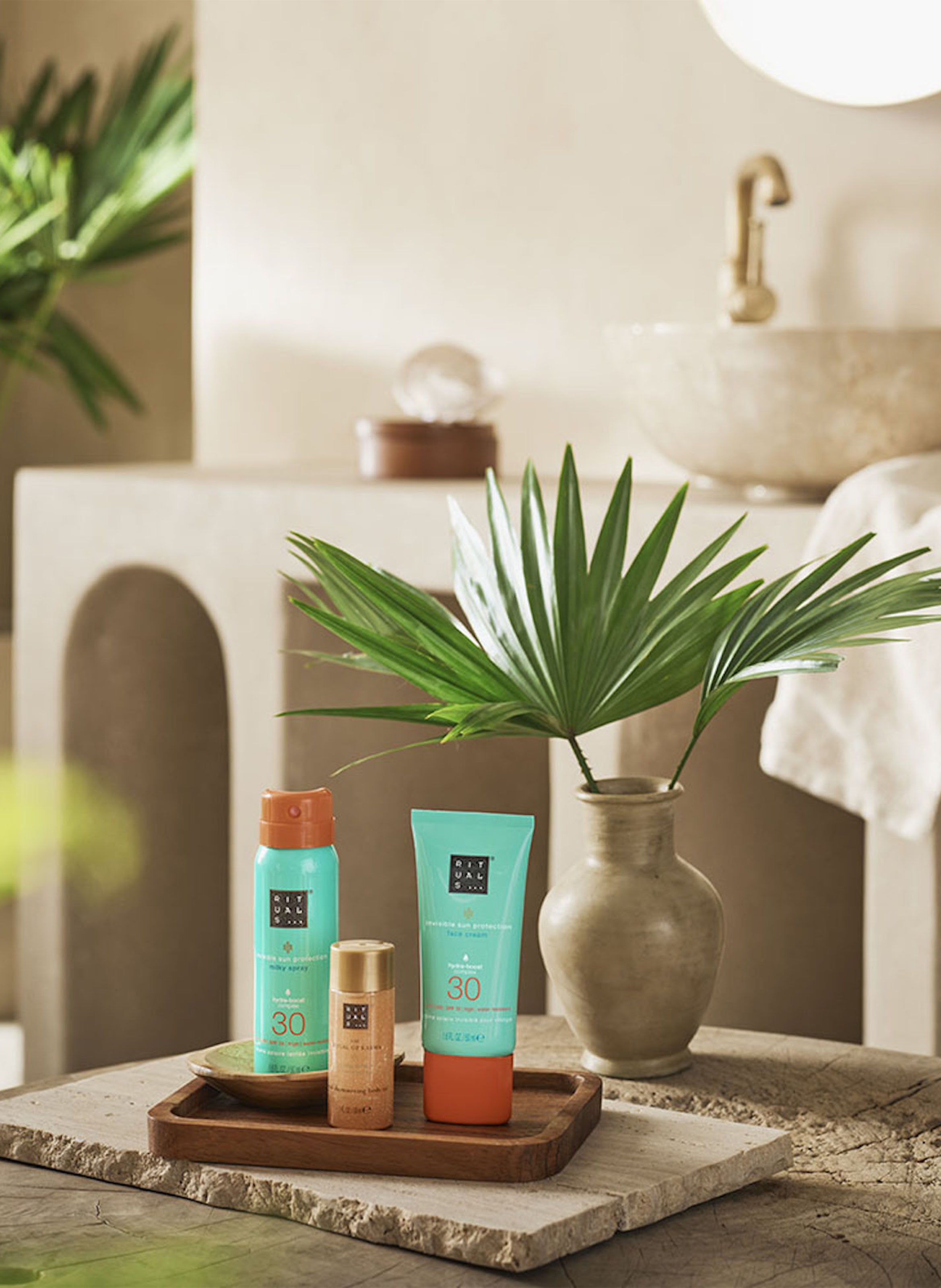 The Ritual of Karma Sun - Coffret voyage RITUALS No color