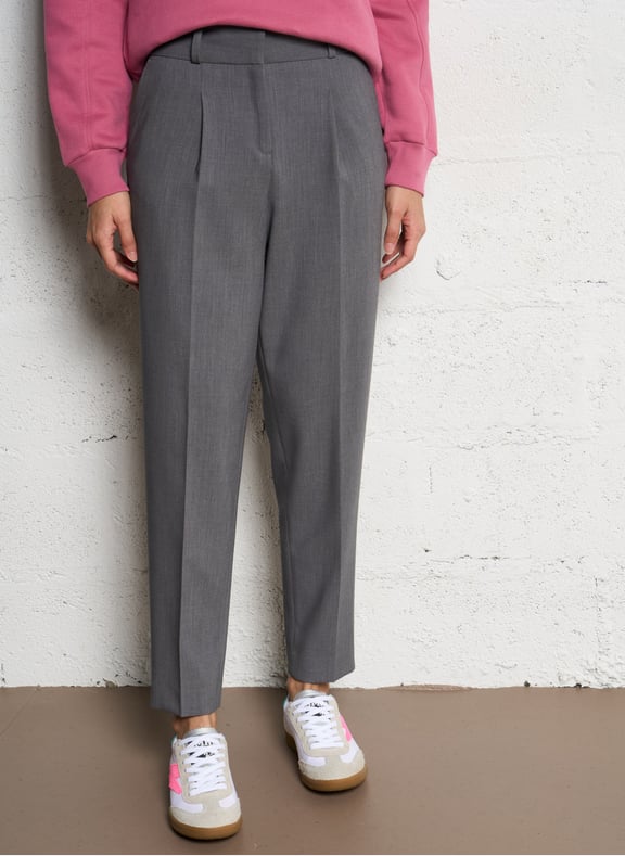 Pantalon à pinces ben Gris by MAISON 123 MAISON 123 Pantalon à pinces ben Gris