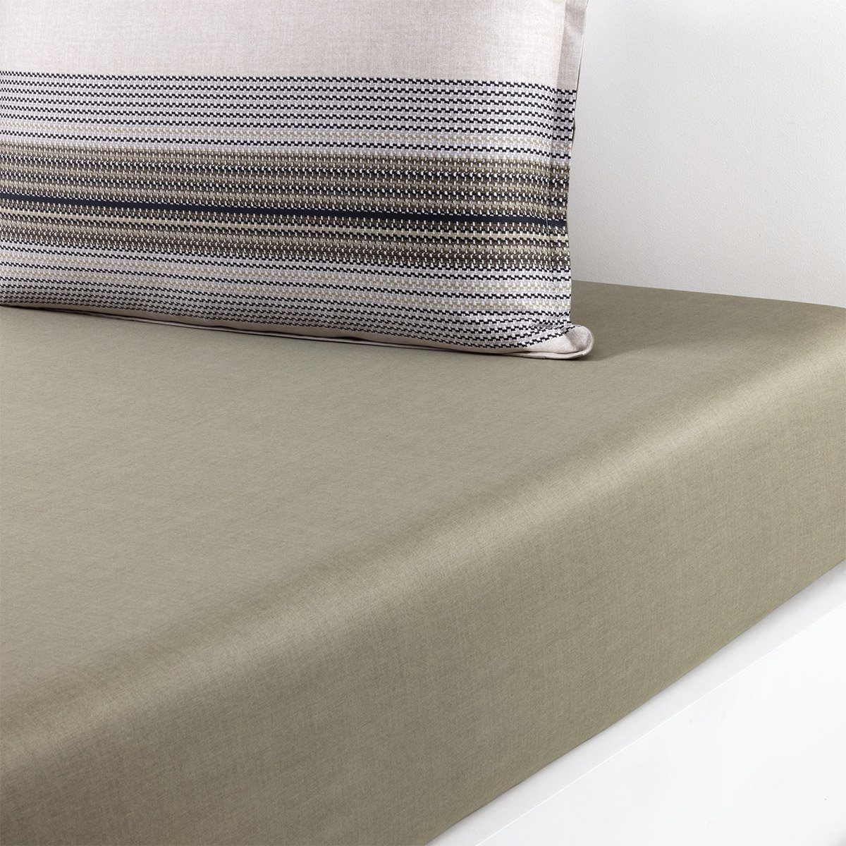 Drap housse en satin de coton, modernist BOSS HOME Multicolore