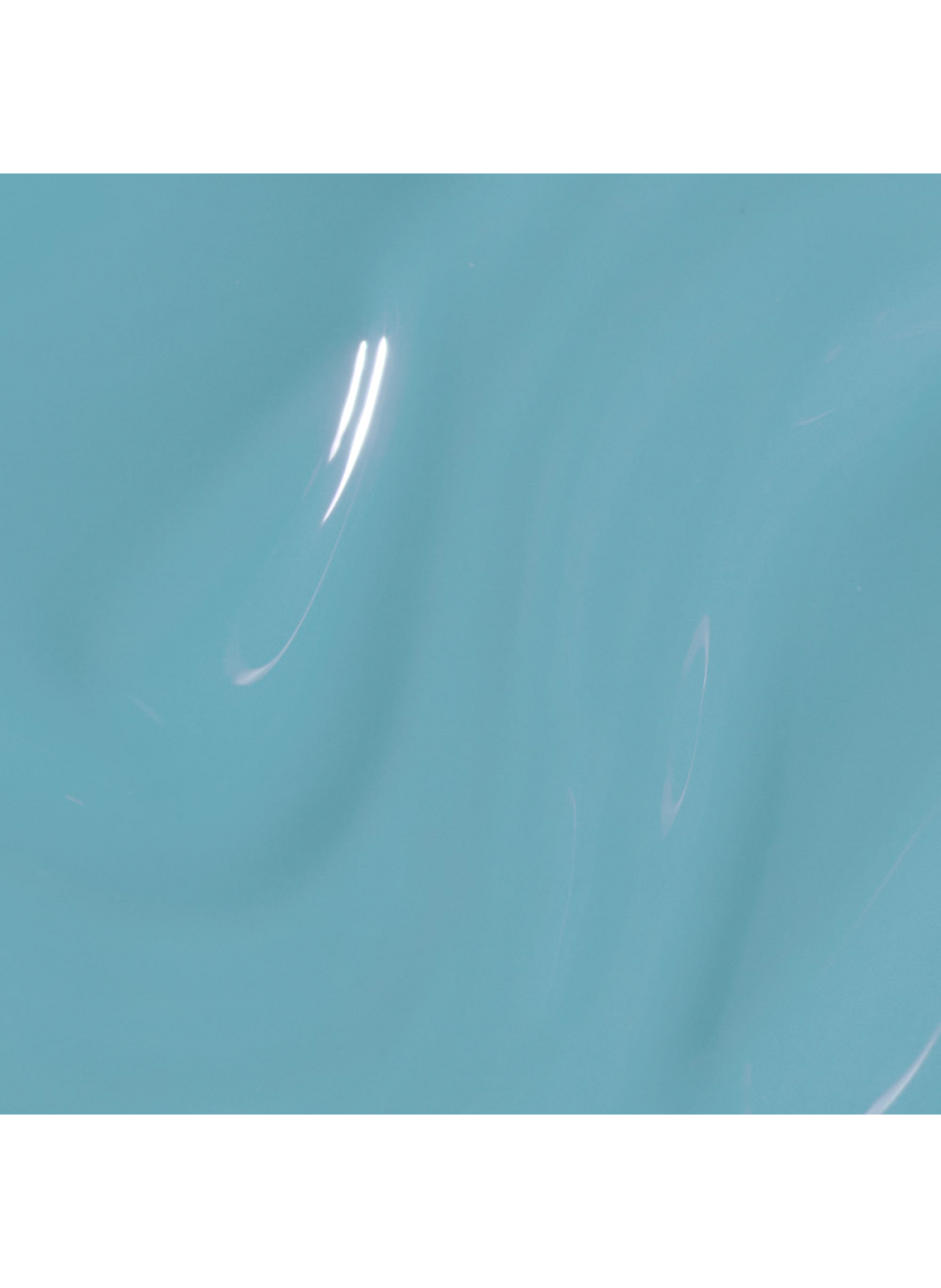 Last from the Past
Infinite Shine
Long-lasting gel effect nail polish OPI Bleu