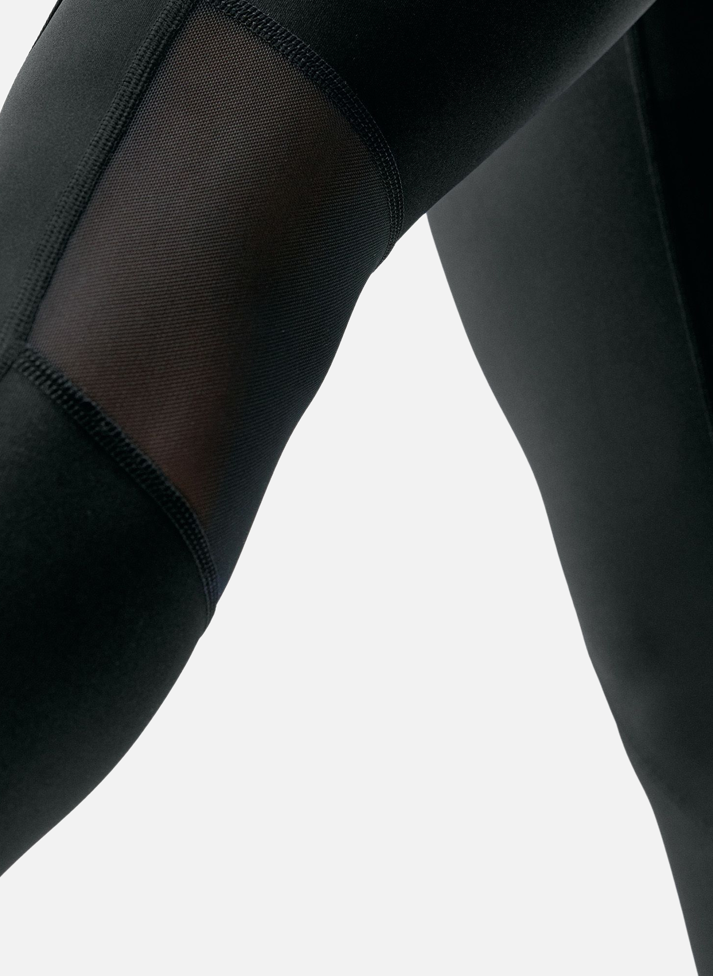 Legging de sport 7/8 performance jin BORN LIVING YOGA Noir