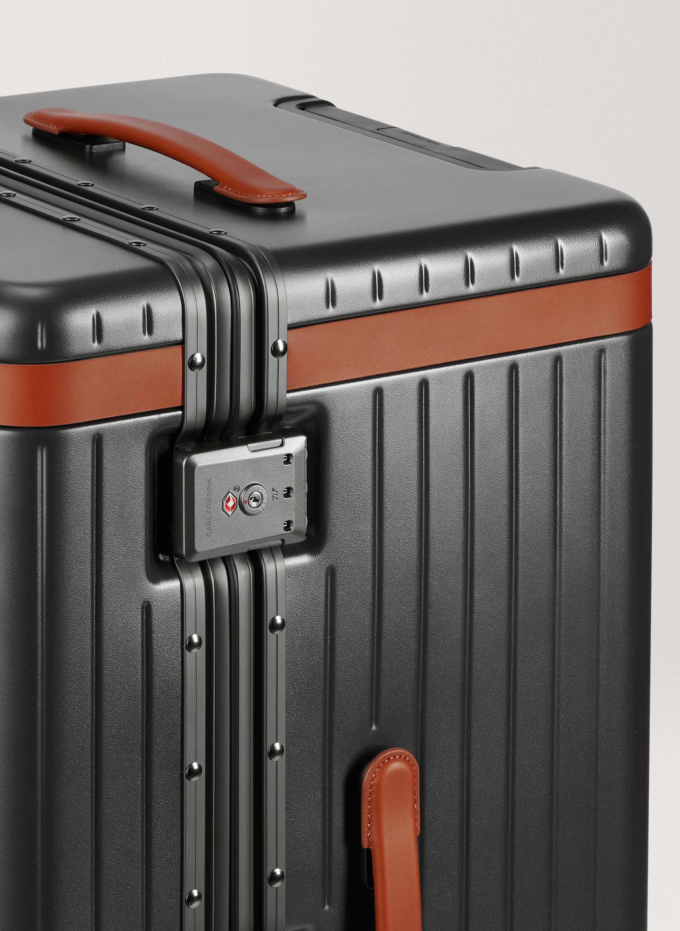 Valise 'trunk' en polycarbonate CARL FRIEDRIK Gris