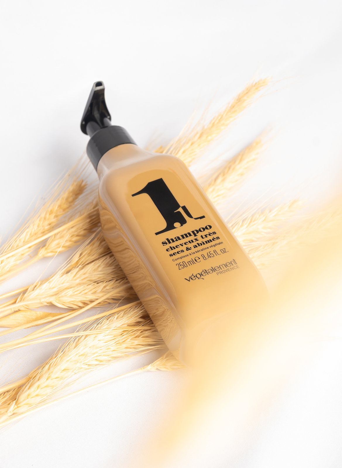 Shampoo for damaged hair VEGETALEMENT PROVENCE No color