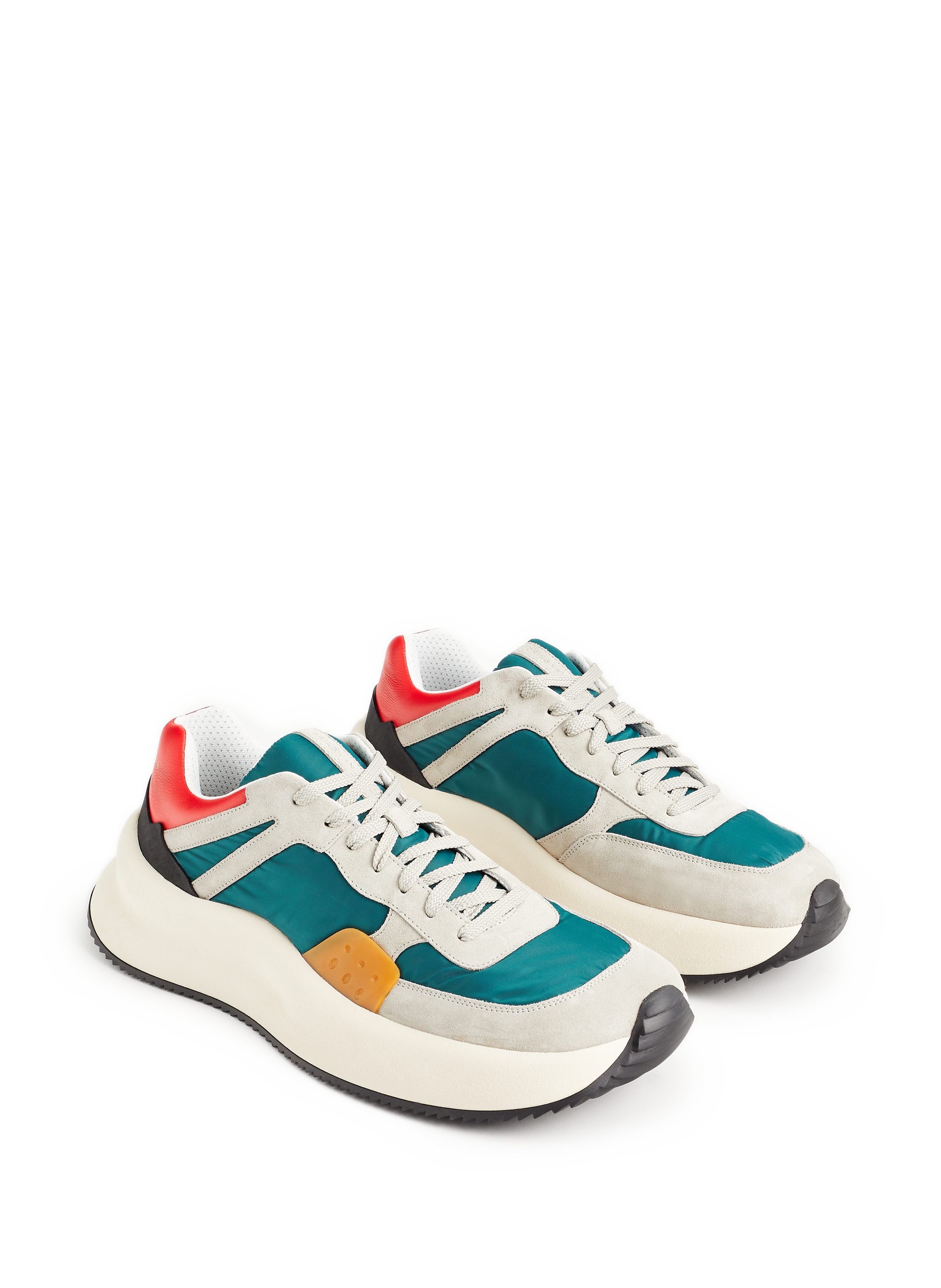 Baskets à bout carré