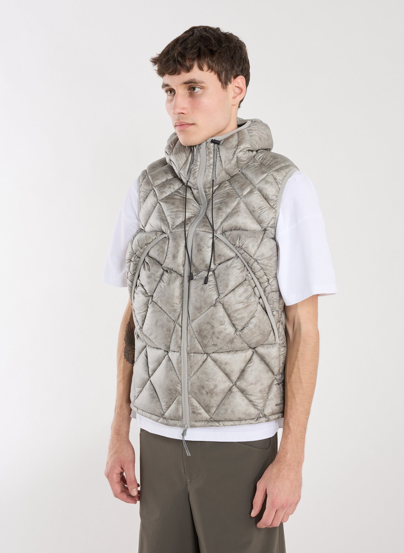 Veste matelassée sans manches à capuche ROA Gris