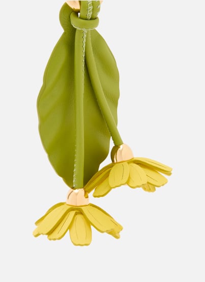 Charm camomile flowers in calfskin LOEWE Charm camomile flowers in calfskin LOEWE