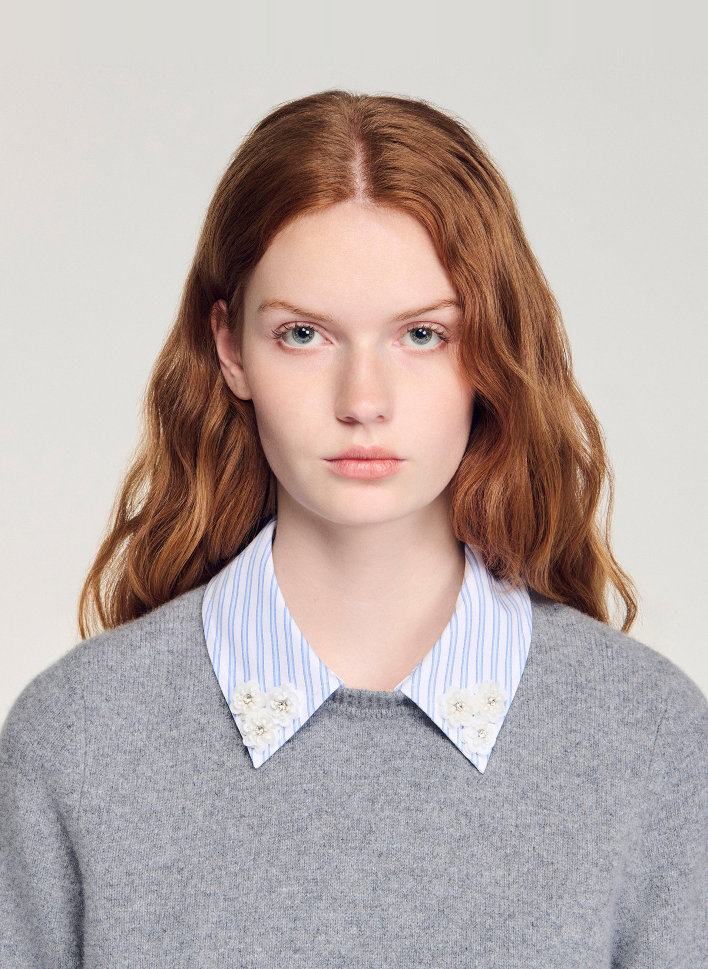 Pull col classique en laine SANDRO Gris