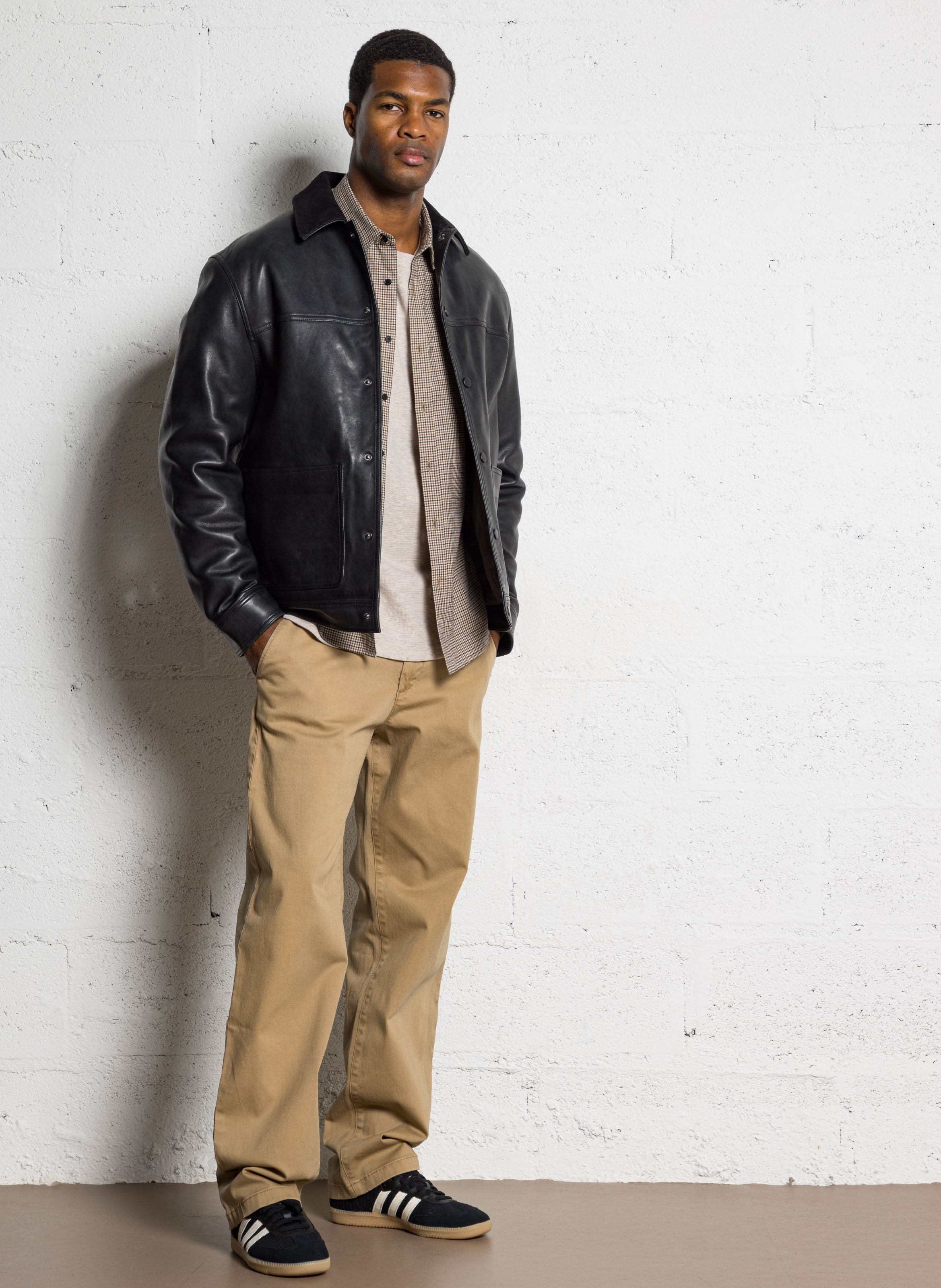 Blouson droit col classique en cuir Noir