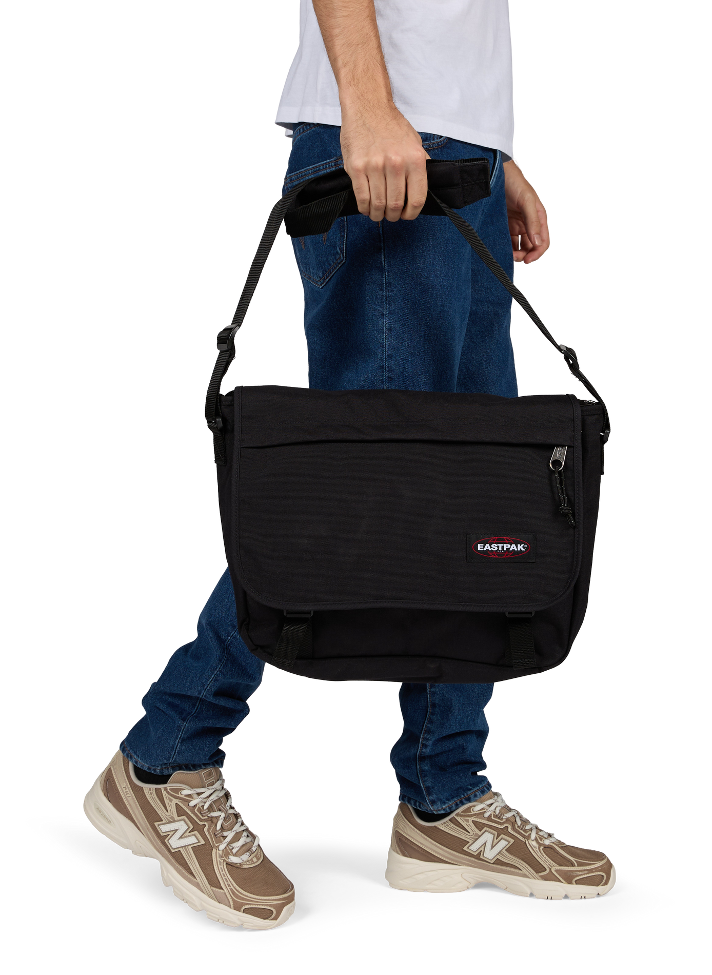 Sac voyage à bandoulière EASTPAK Schwarz