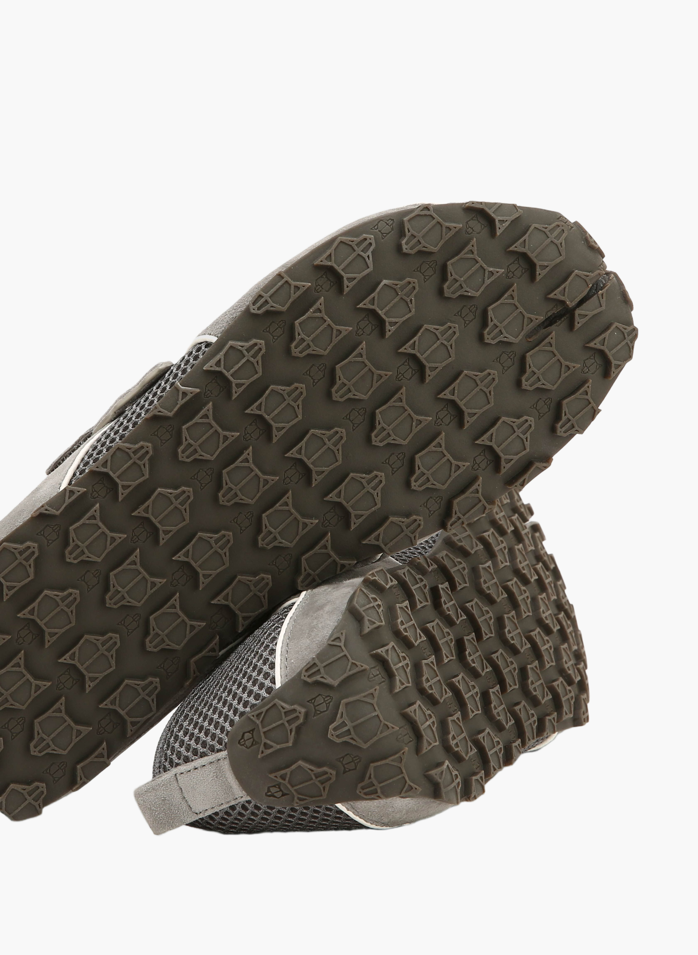 Letto sneakers van suède en mesh NAKED WOLFE Grijs