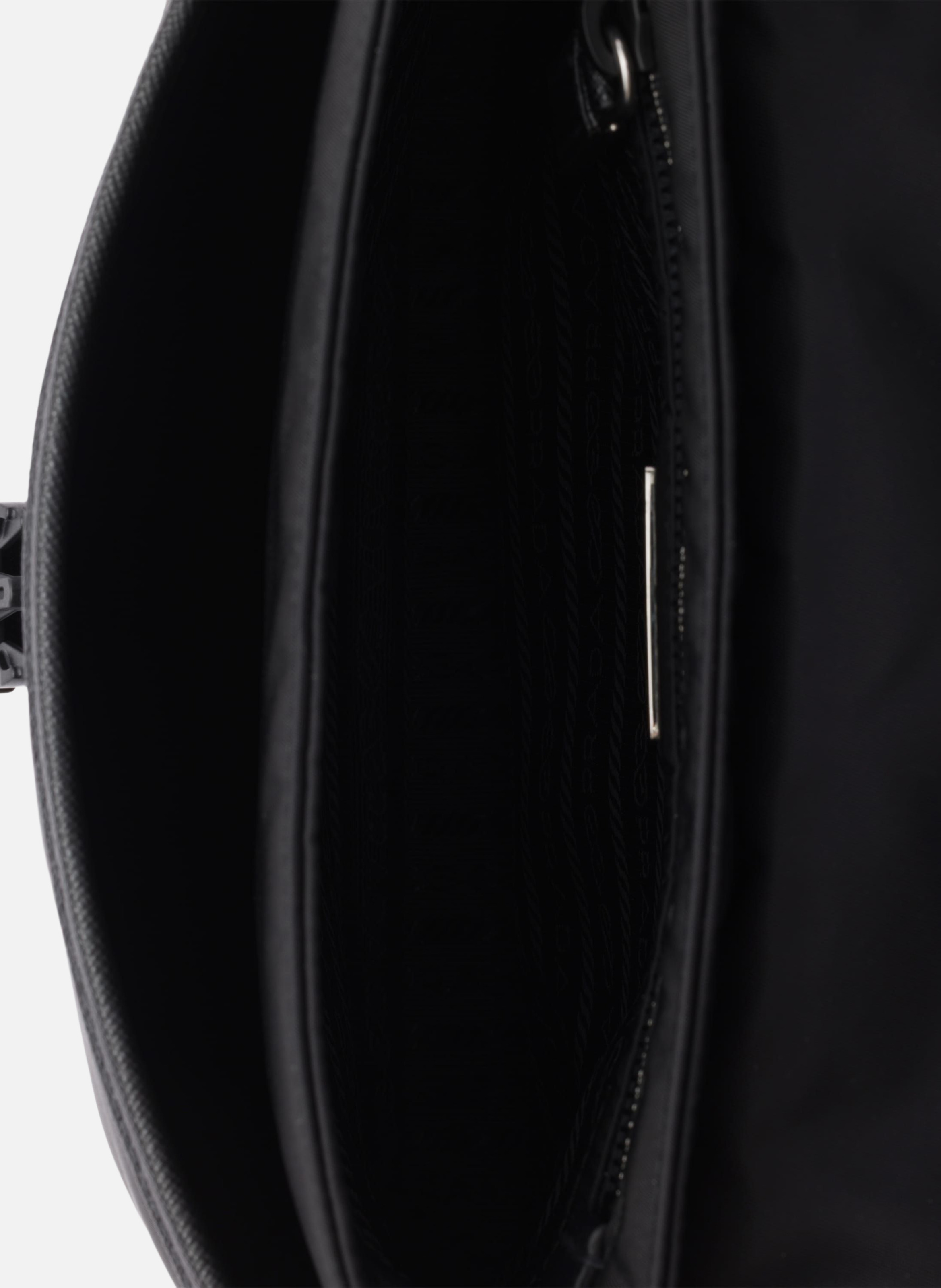 Sac porté épaule en re-nylon et cuir saffiano PRADA Noir