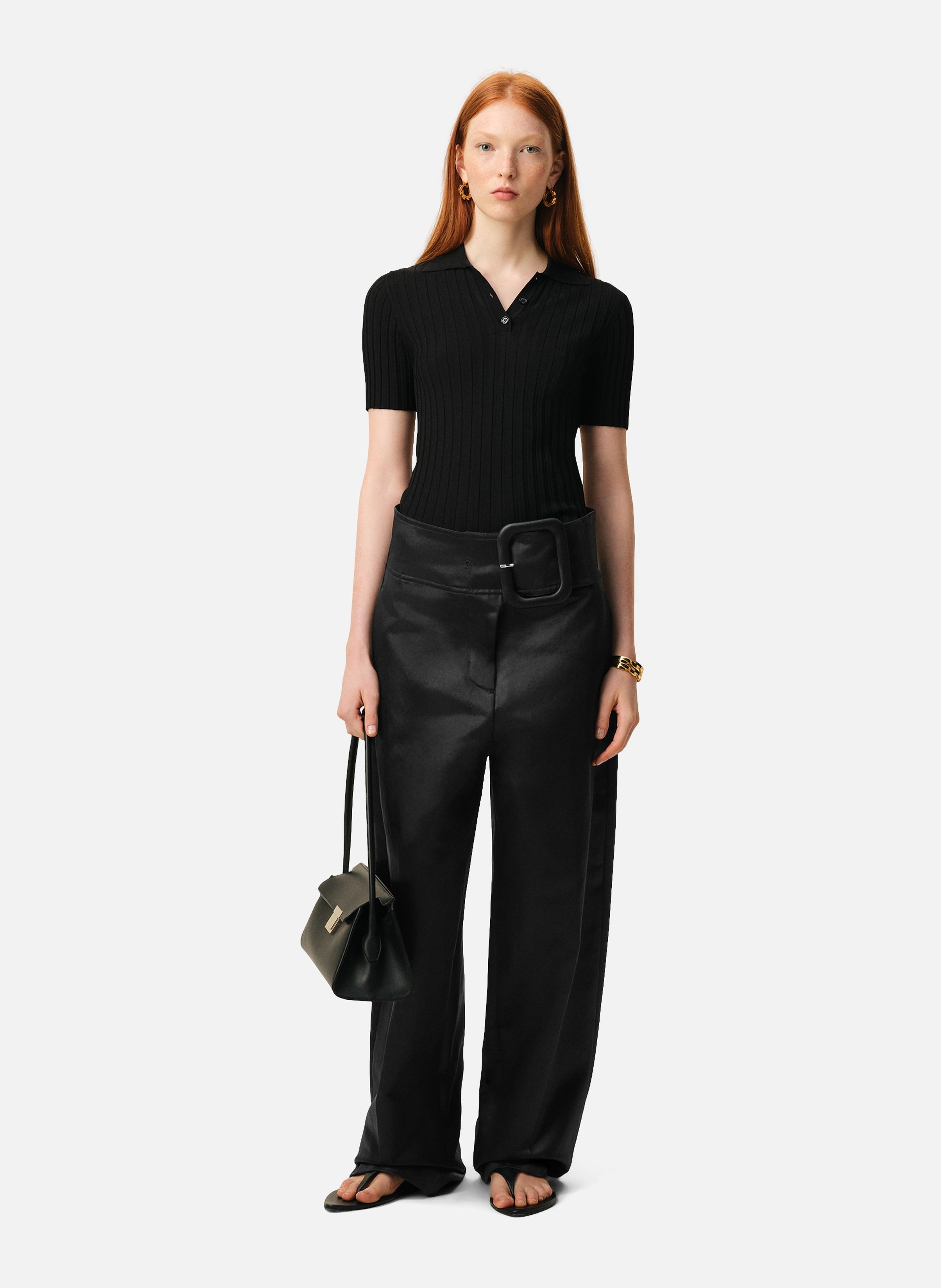 Pantalon avec ceinture a boucle en satin AMI PARIS Noir