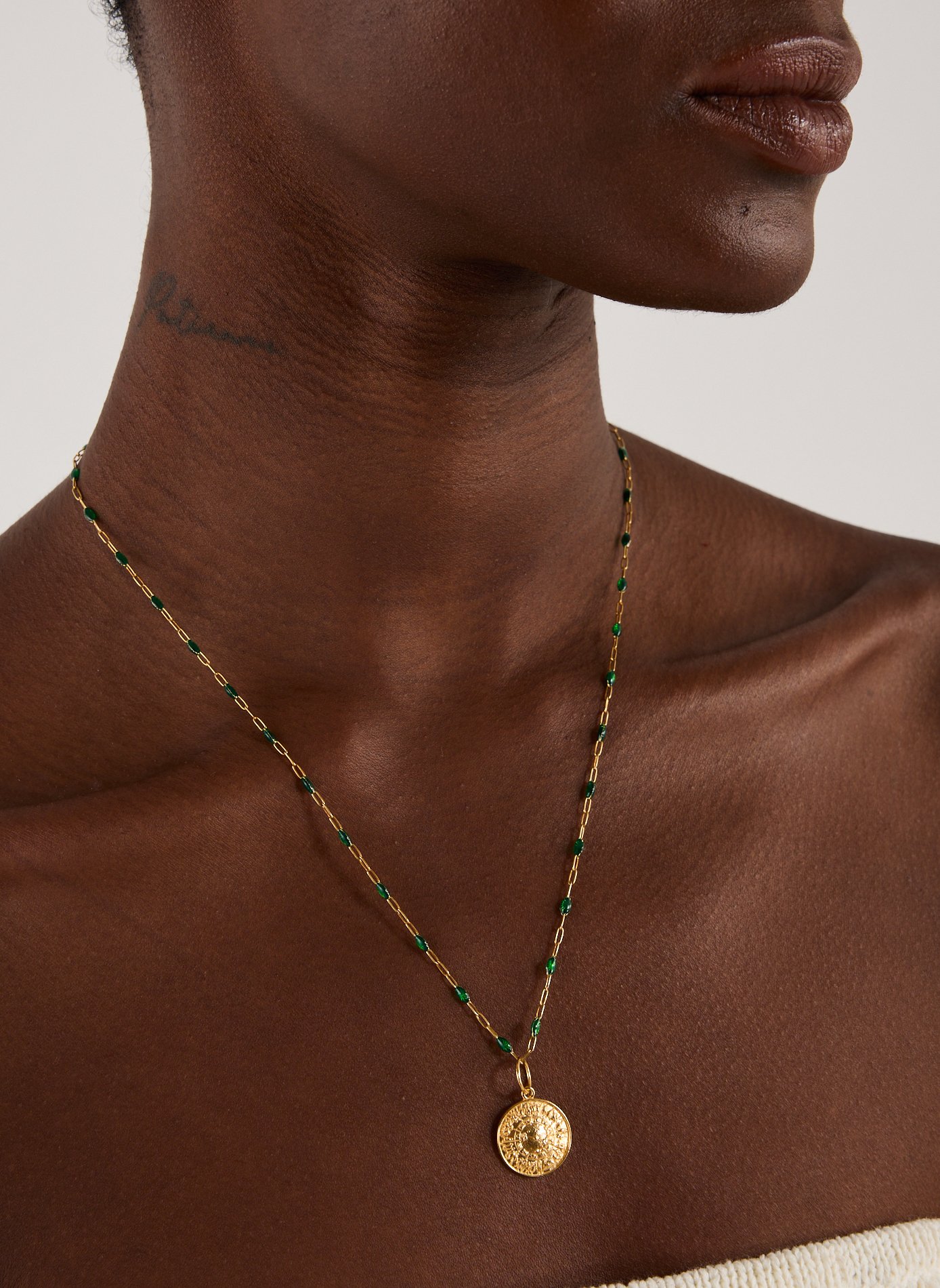 Collier à pierres naturelles Shield of Achilles HERMINA ATHENS Vert