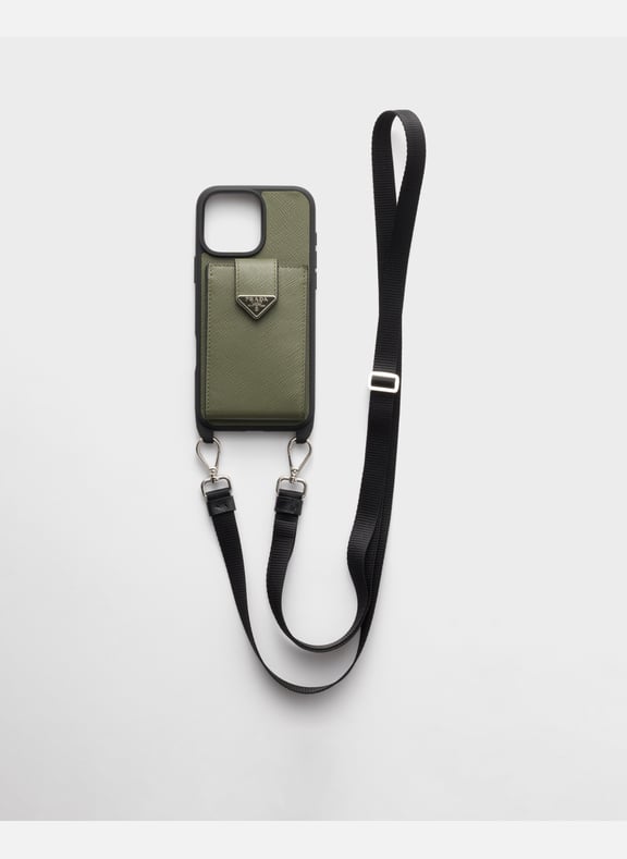 Coque pour iphone16 pro max en cuir saffiano Vert by PRADA PRADA Coque pour iphone16 pro max en cuir saffiano Vert