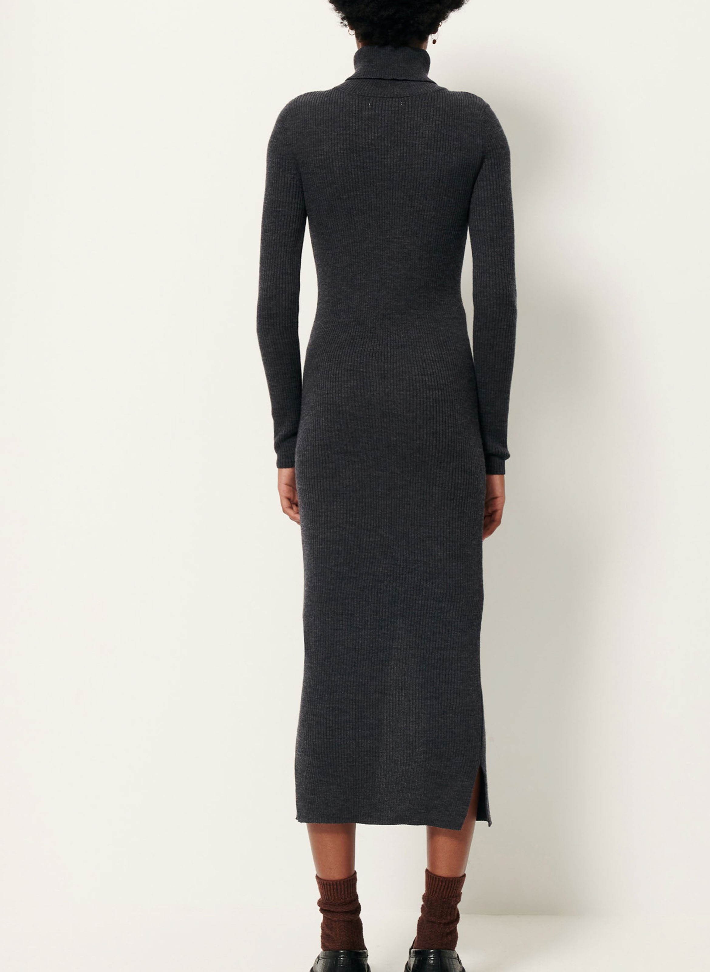 Robe longue col montant en laine mérinos côtelée shimalong SESSUN Gris