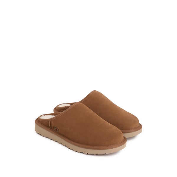 Ugg 10mm Classic Slip-on Shearling Loafers In Chestnut
