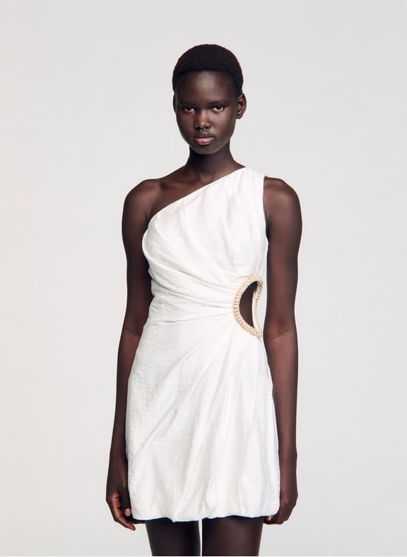 Robe courte asymétrique à effet drapé Blanc by SANDRO SANDRO Robe courte asymétrique à effet drapé Blanc
