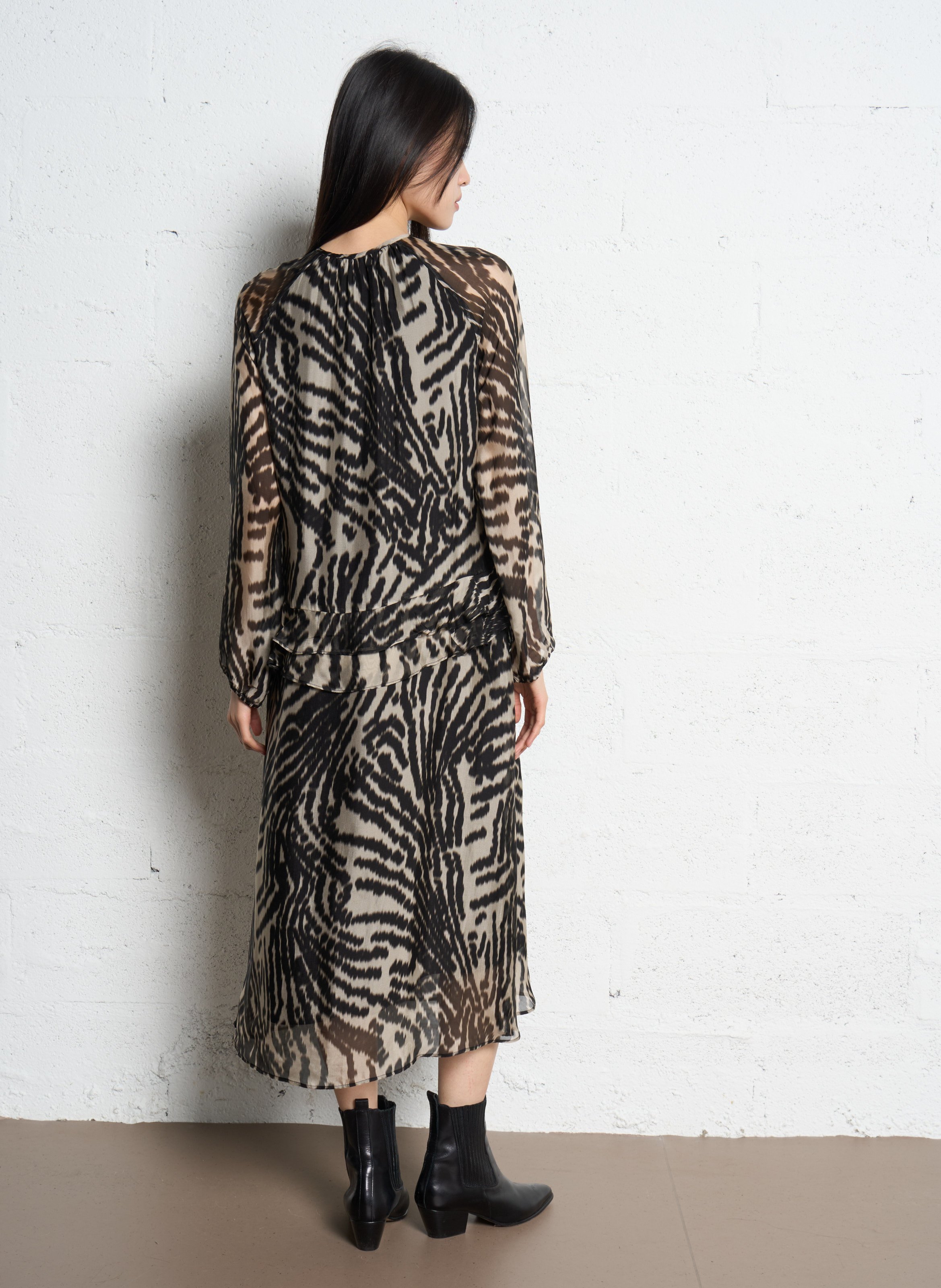 Robe midi col v imprimée IKKS Noir